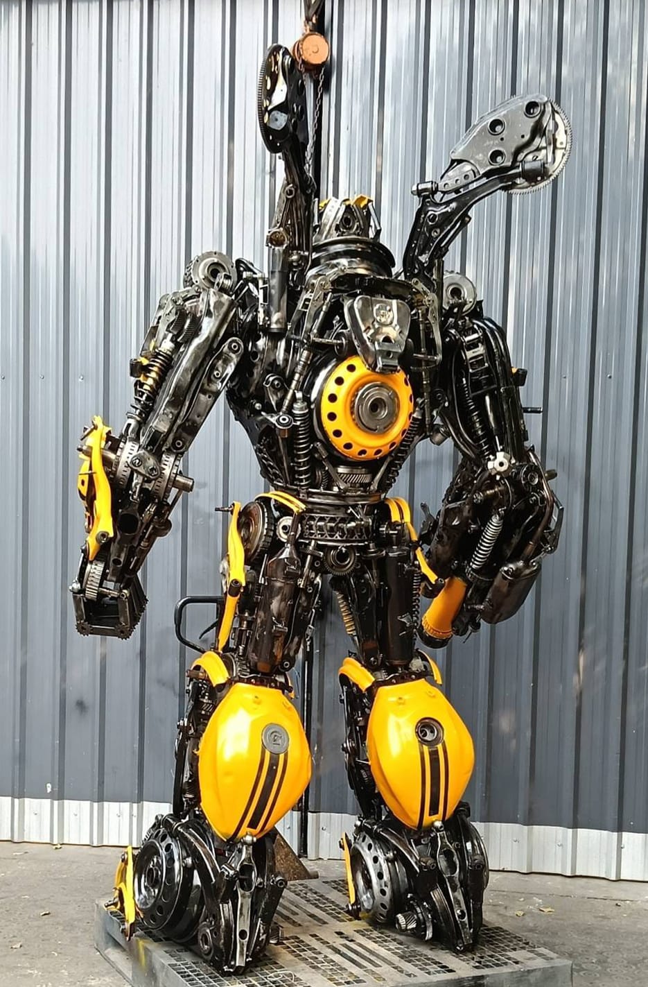 Kalifano Recycled Metal Art 91" Bumblebee Inspired Recycled Metal Art Sculpture RMS-BB230-S73