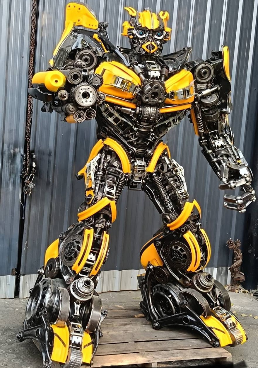 Kalifano Recycled Metal Art 91" Bumblebee Inspired Recycled Metal Art Sculpture RMS-BB230-S74