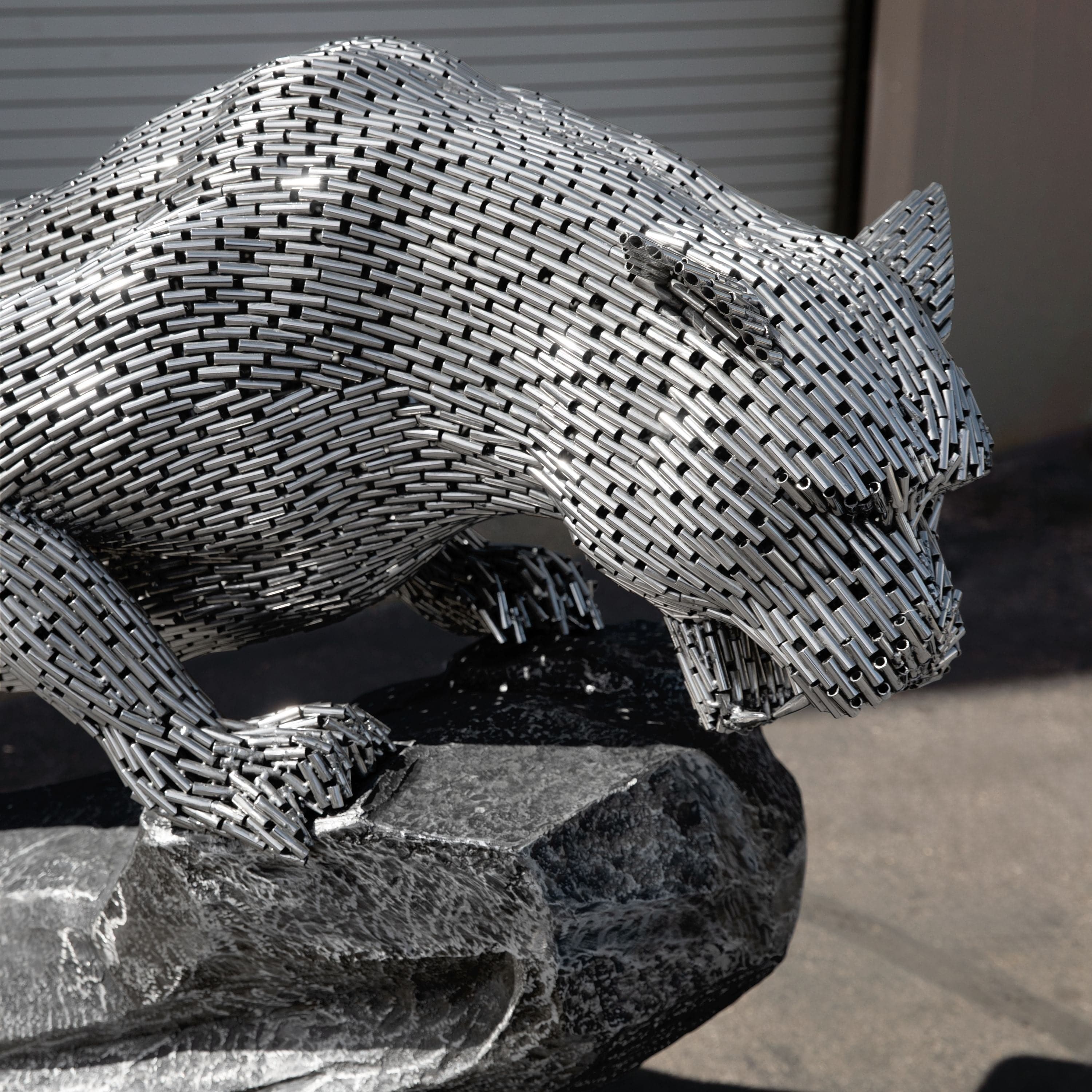 Kalifano Recycled Metal Art Pouncing Panther Stainless Steel Pipe Sculpture with Aluminum Base SSS-P212