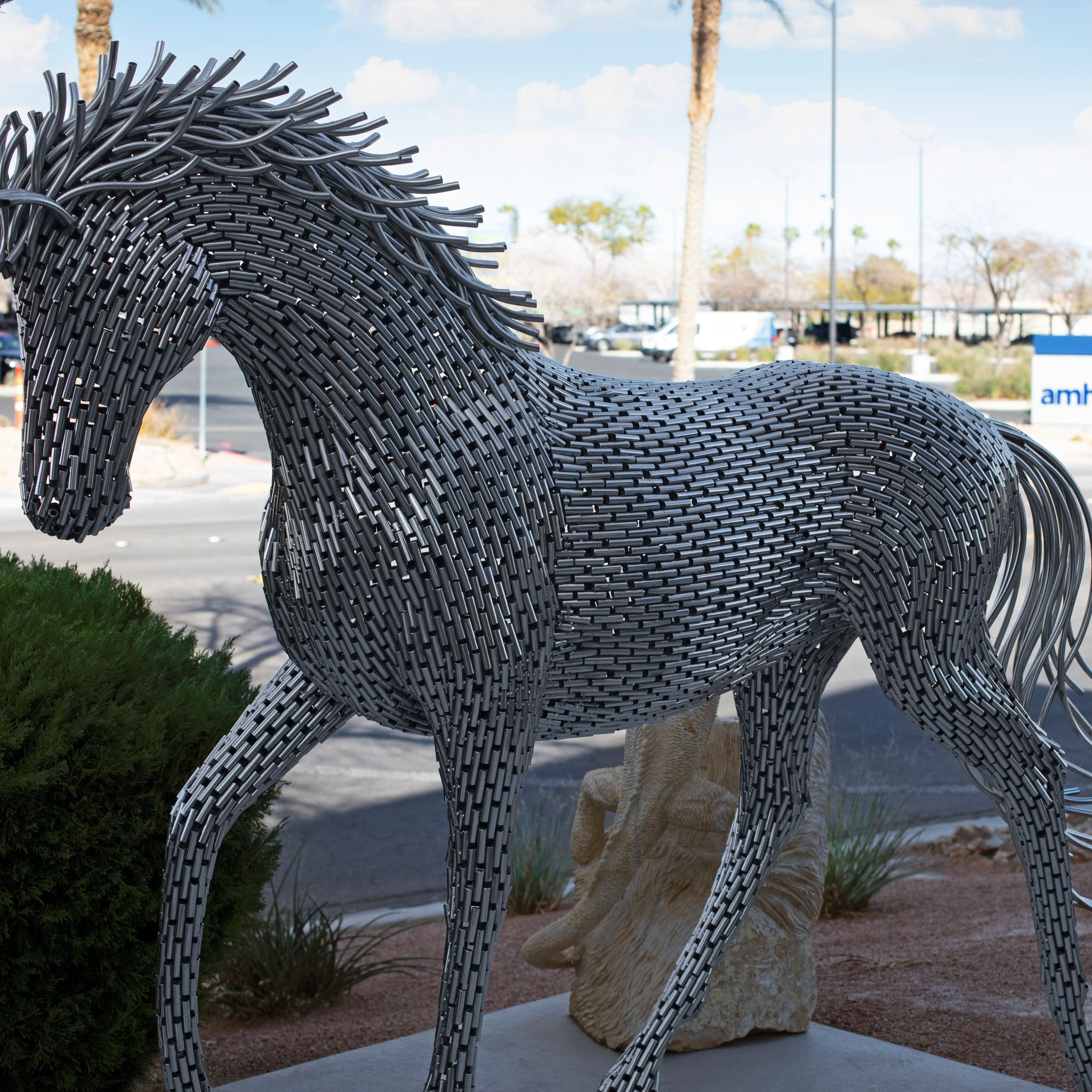Kalifano Recycled Metal Art Walking Horse Stainless Steel Pipe Sculpture SSS-H252
