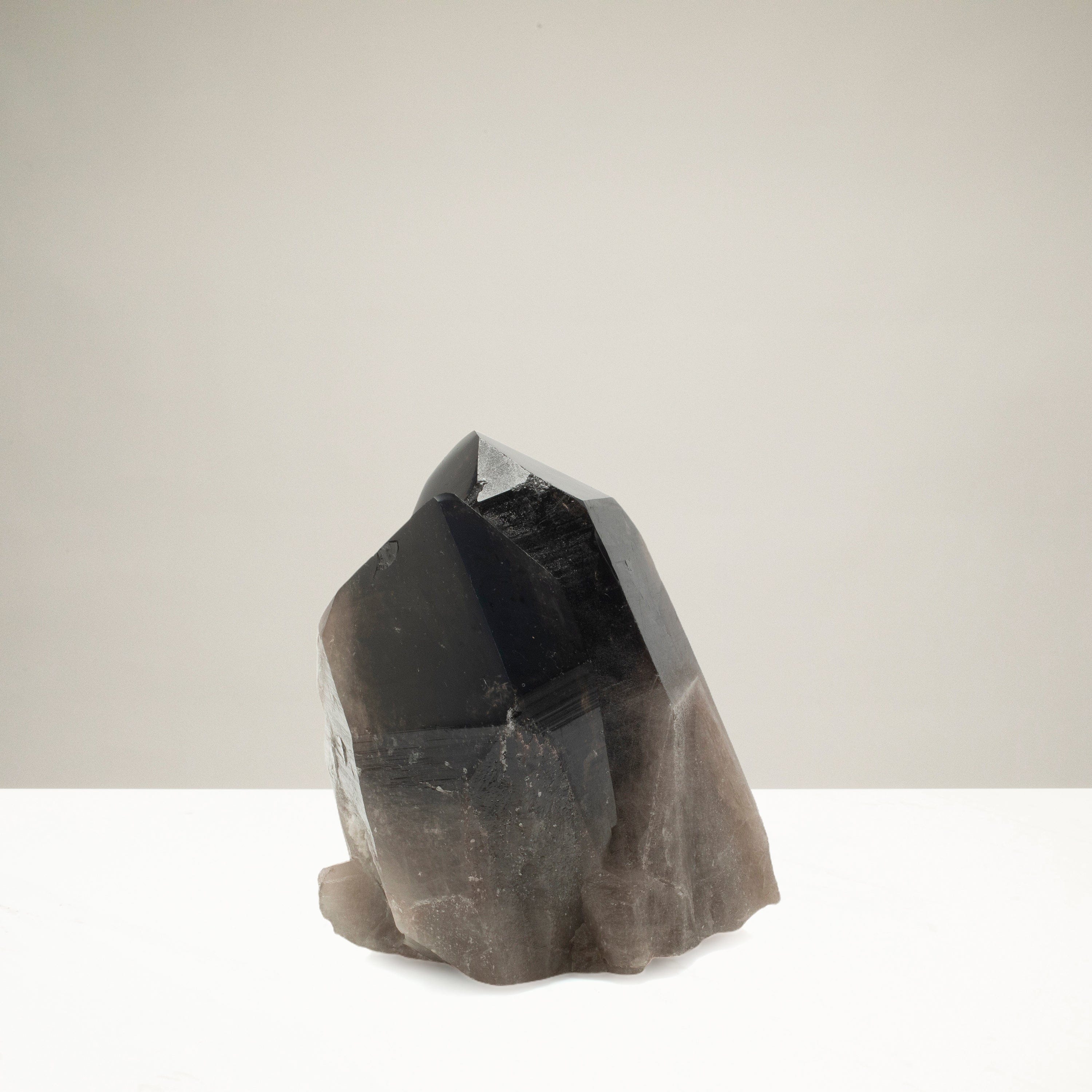 Kalifano Smoky Quartz Smoky Quartz Cluster from Brazil - 1880 grams / 5.5 in. SQ1700.001