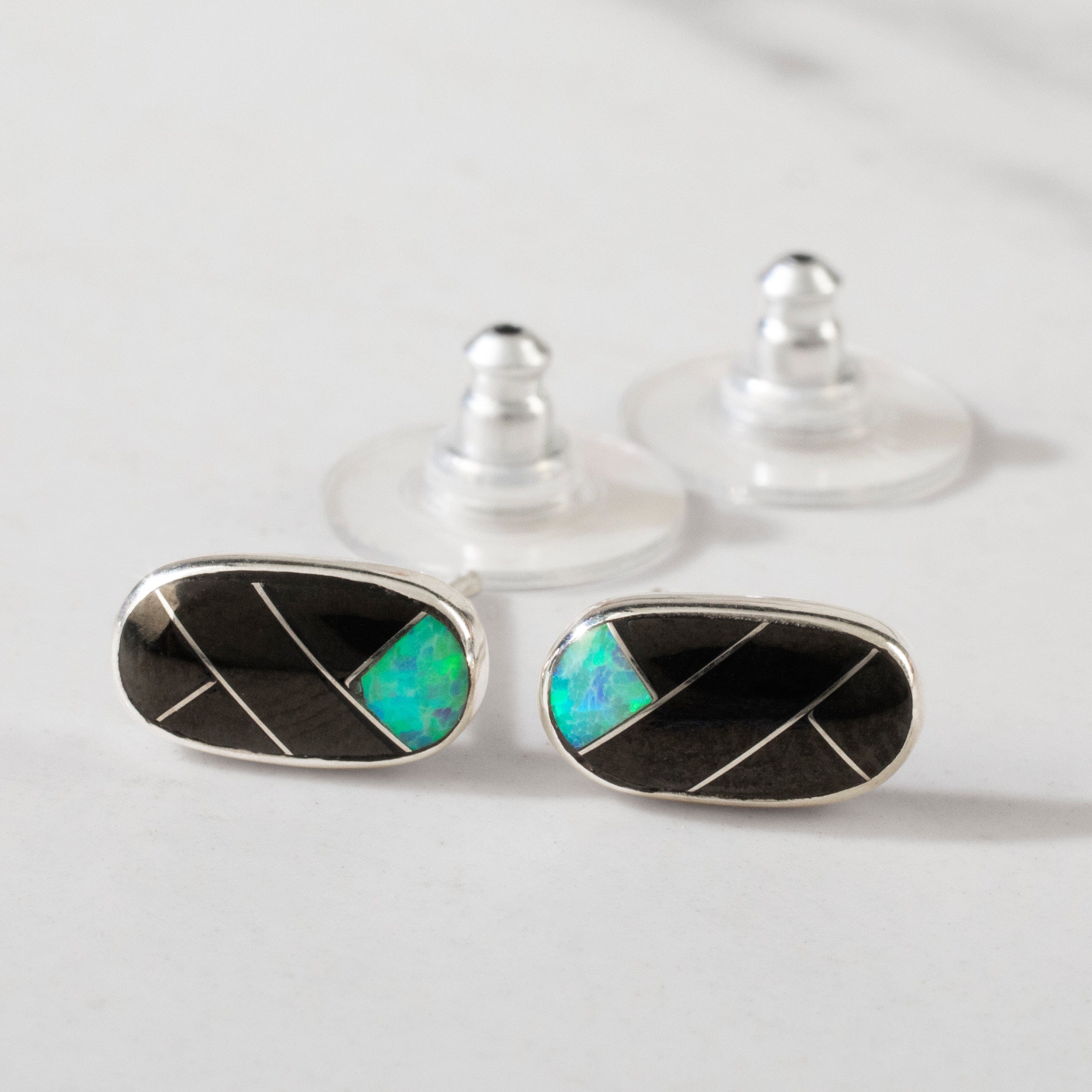 Kalifano Southwest Silver Jewelry Black Onyx Oval 925 Sterling Silver Earring USA Handmade with Stud Backing NME.2238.BO