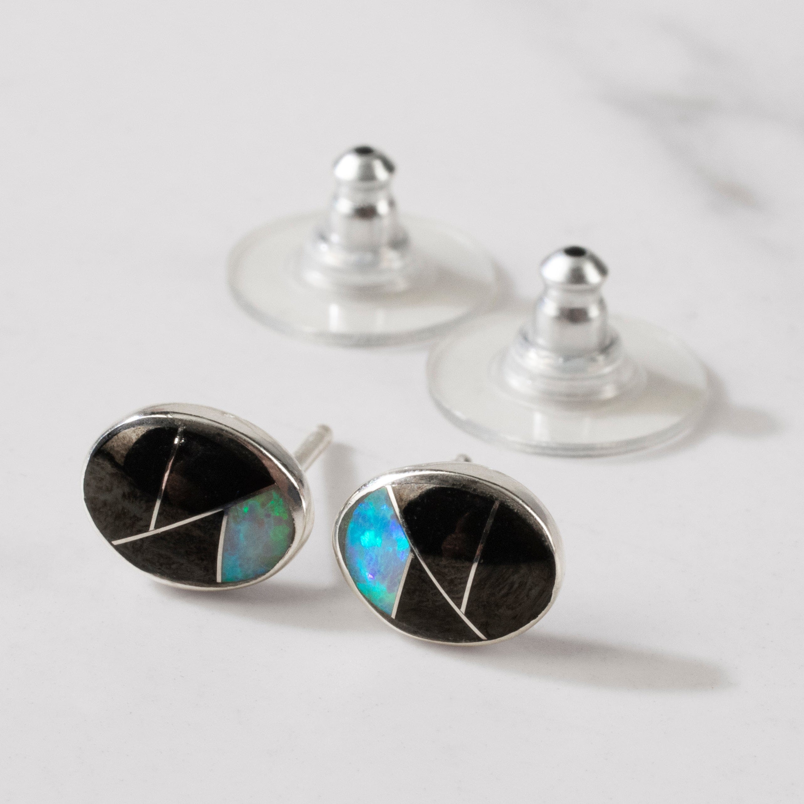 Kalifano Southwest Silver Jewelry Black Onyx Oval 925 Sterling Silver USA Handmade Earrings with Stud Backing NME.2306.BO