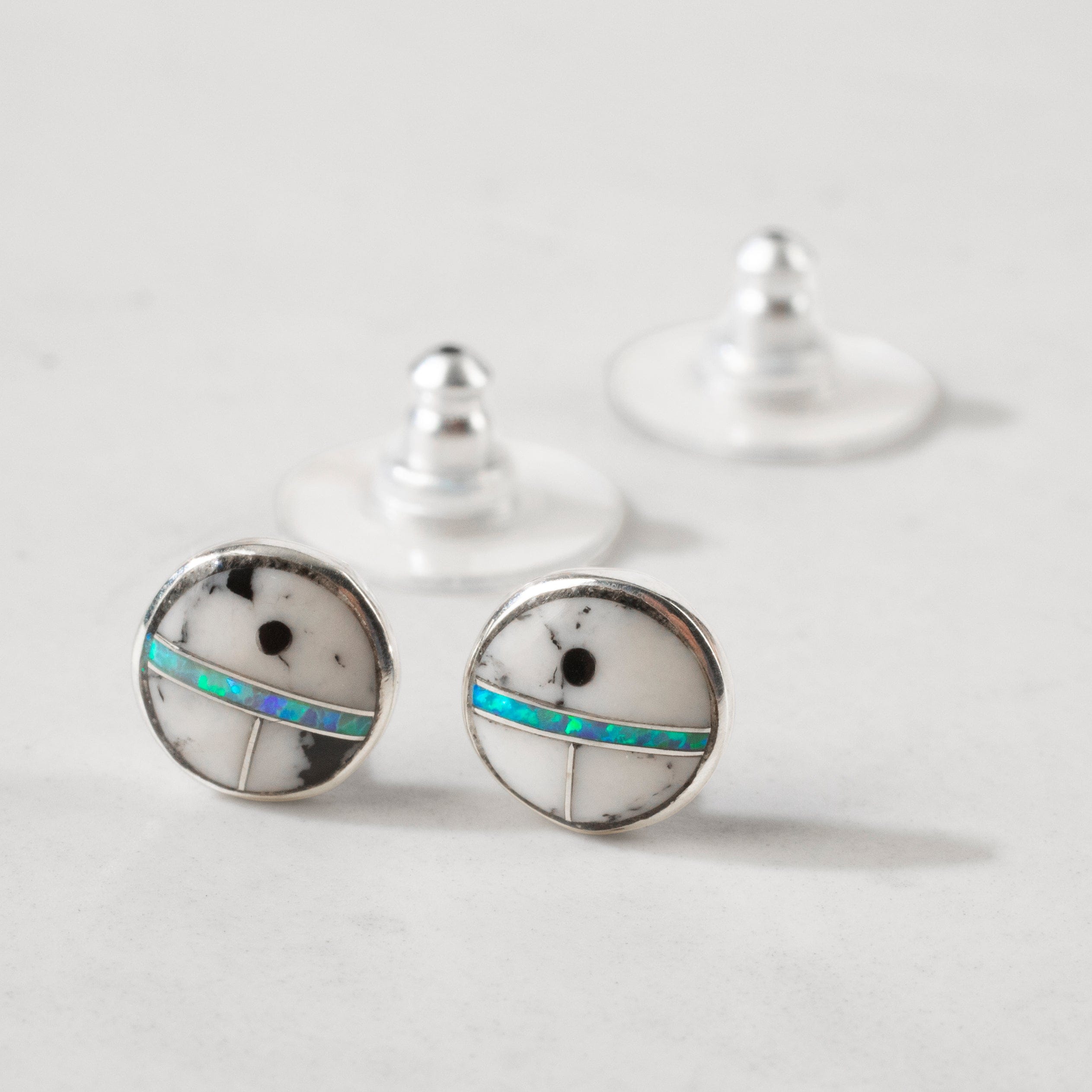 Kalifano Southwest Silver Jewelry White Buffalo Circle 925 Sterling Silver USA Handmade Earring with Stud Backing NME.2253.WB