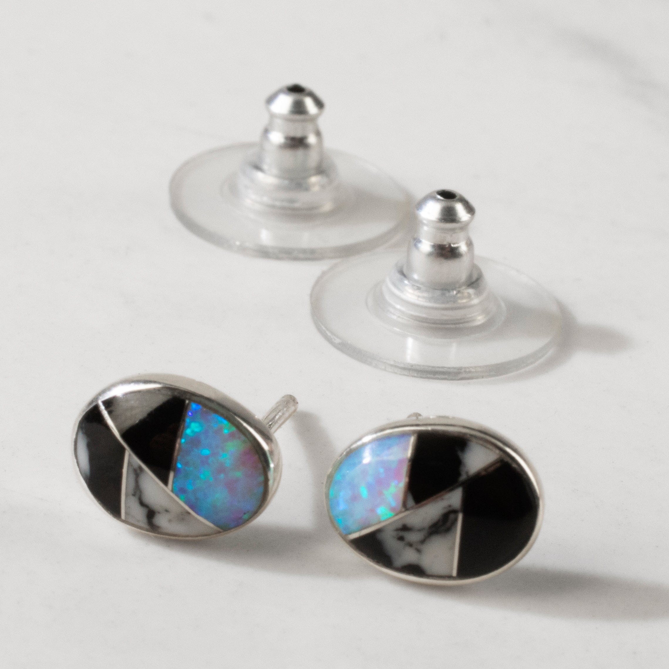 Kalifano Southwest Silver Jewelry White Buffalo Oval 925 Sterling Silver USA Handmade Earring with Stud Backing NME.2306.WB