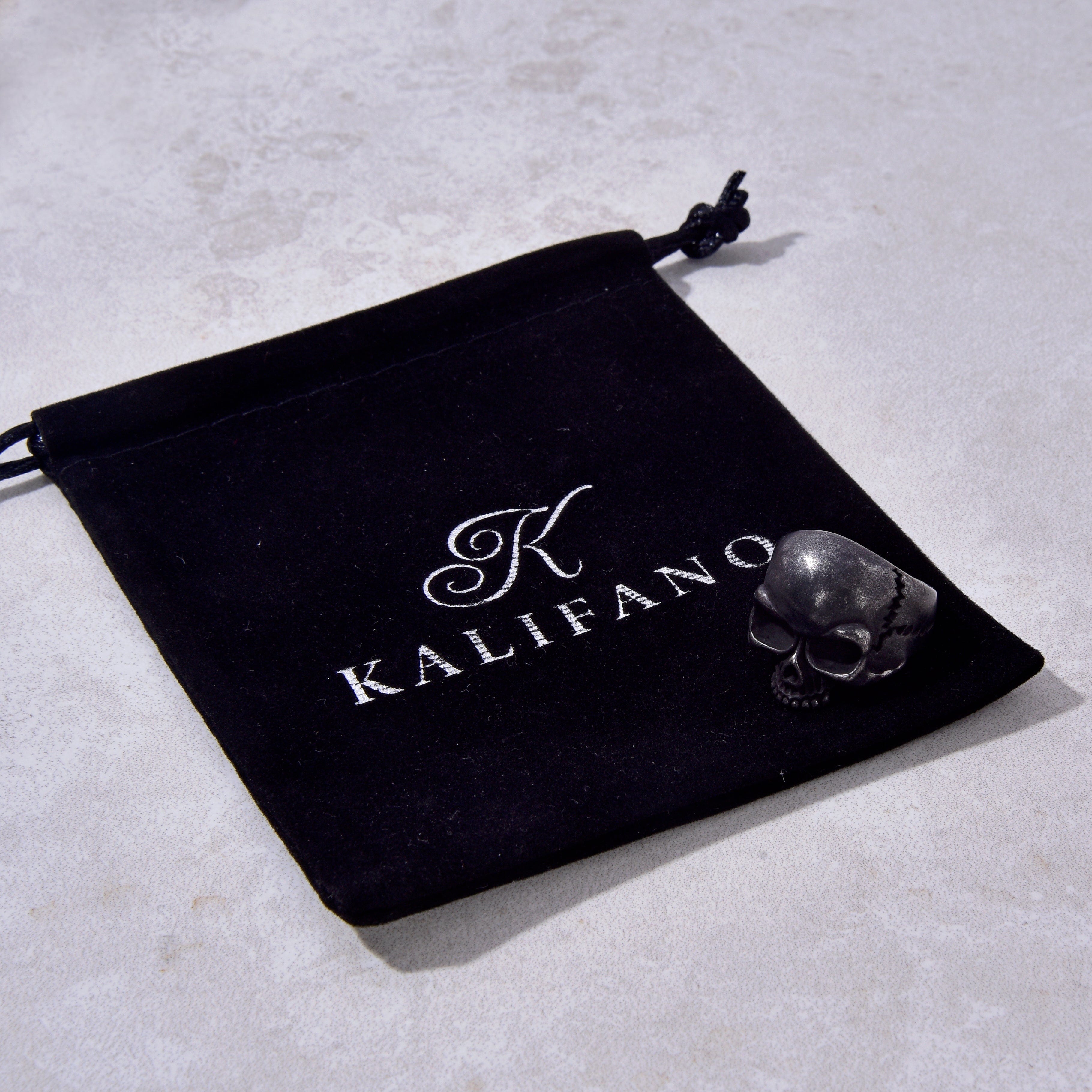 Kalifano Steel Hearts Jewelry Black Classic Cast Skull Steel Hearts Ring