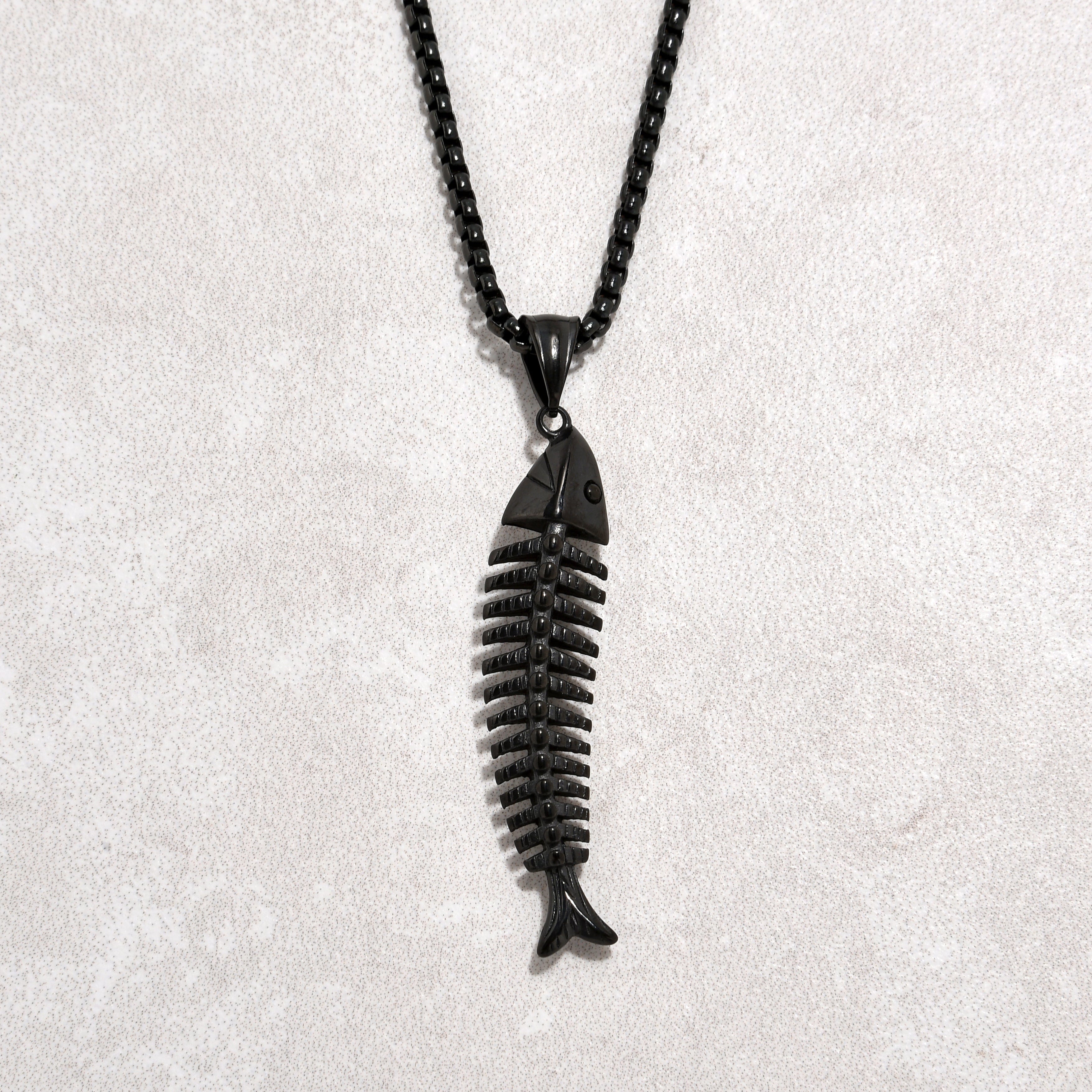 Kalifano Steel Hearts Jewelry Black Fish Bone Steel Hearts Necklace SHN500-B