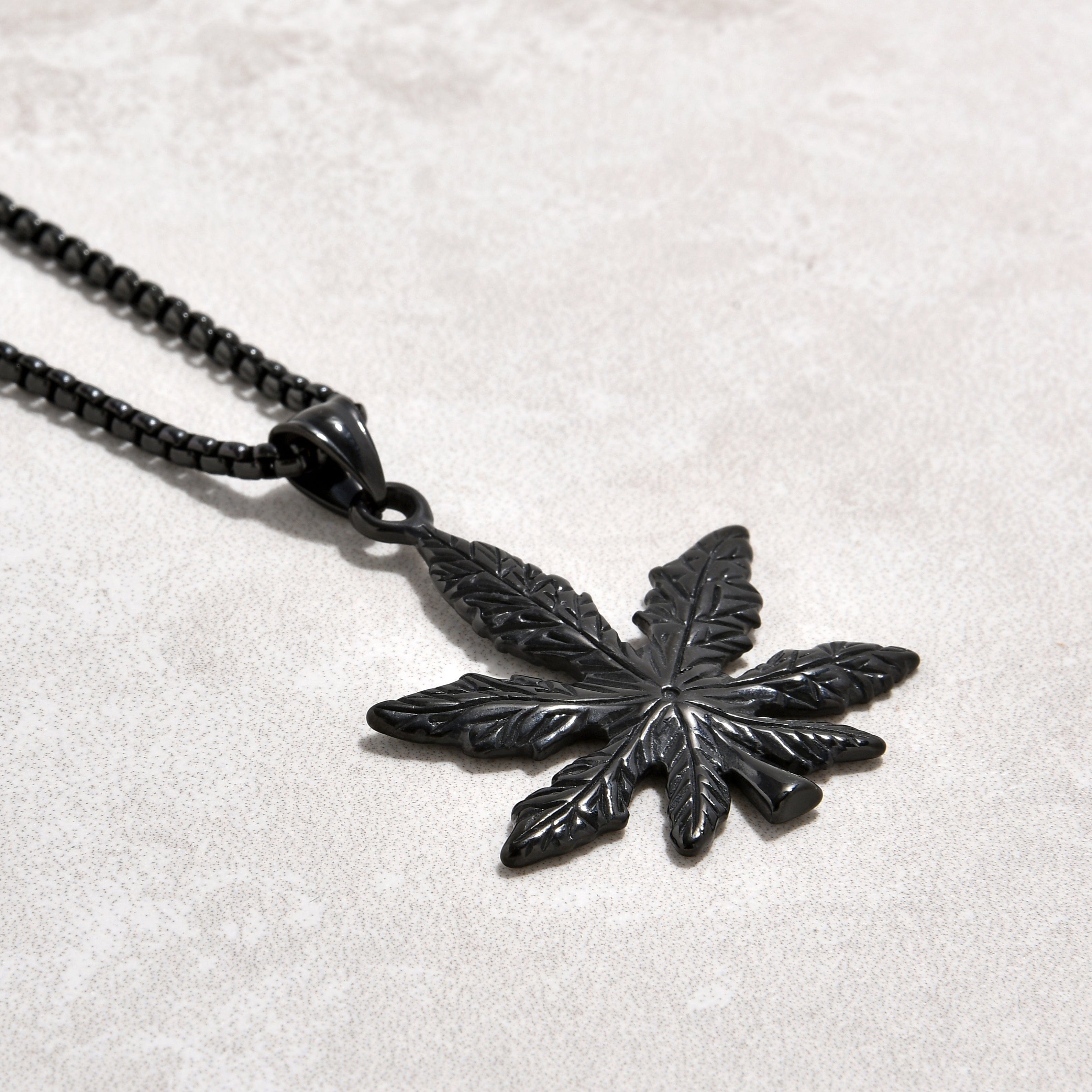 Kalifano Steel Hearts Jewelry Black Hemp Leaf Steel Hearts Necklace SHN503-B