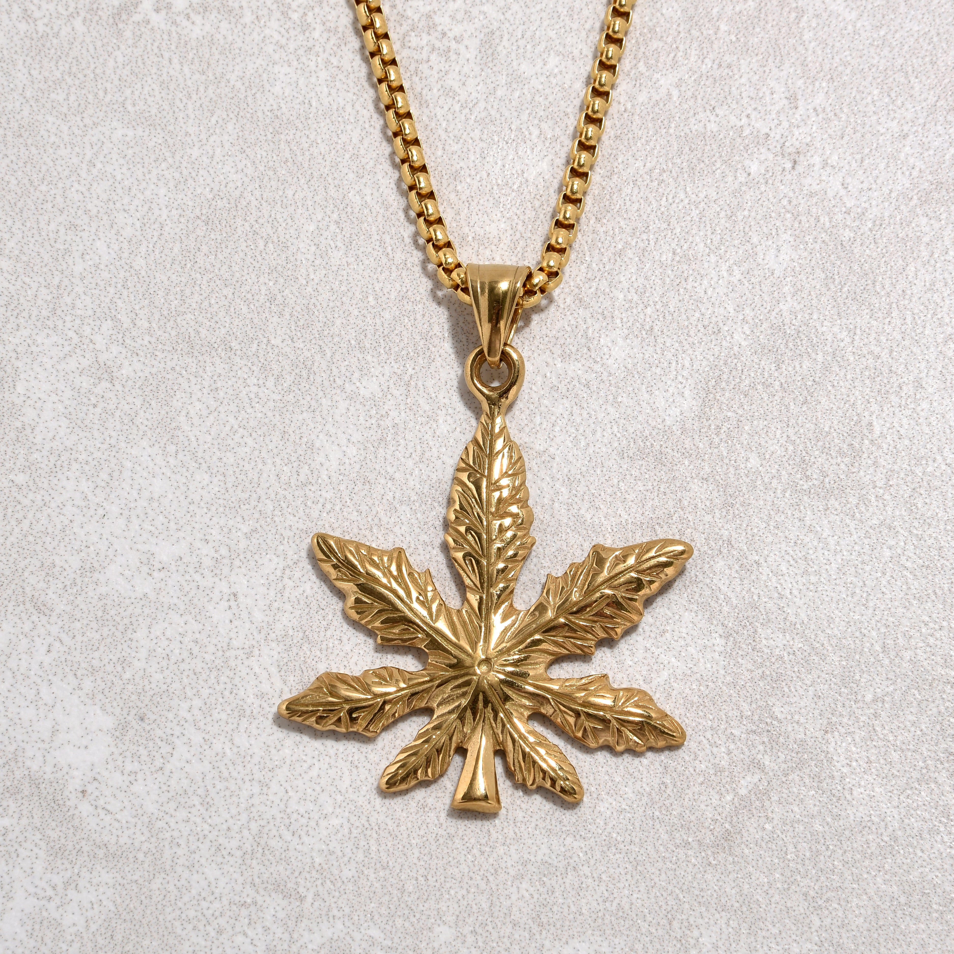 Kalifano Steel Hearts Jewelry Gold Hemp Leaf Steel Hearts Necklace SHN503-G