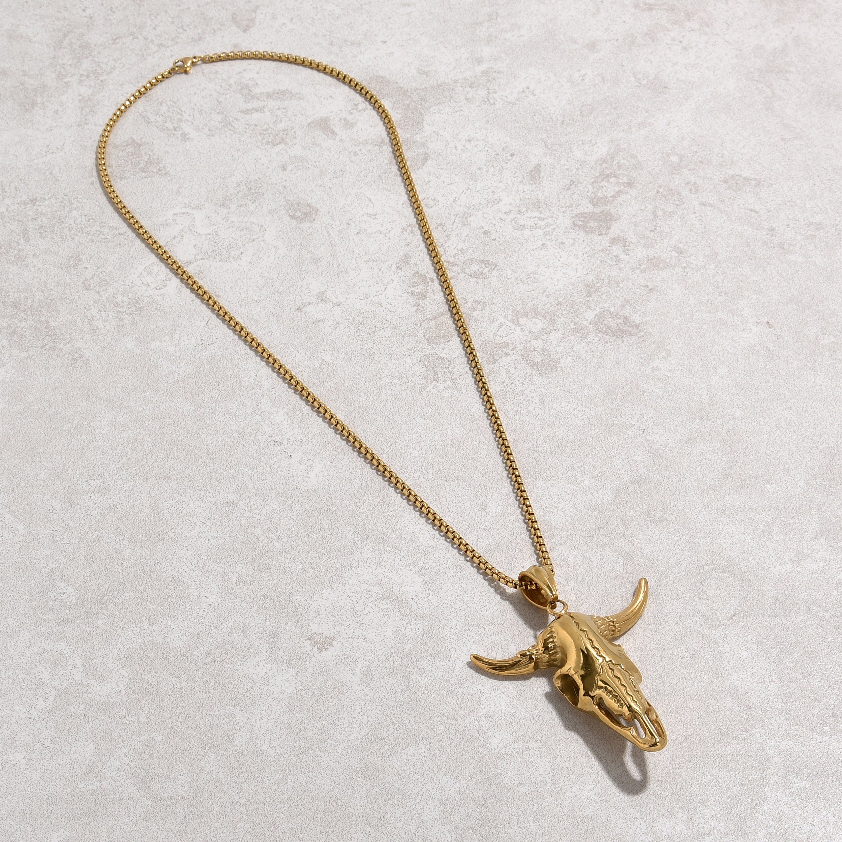 Kalifano Steel Hearts Jewelry Gold Large Bull Skull Steel Hearts Necklace SHN529-G