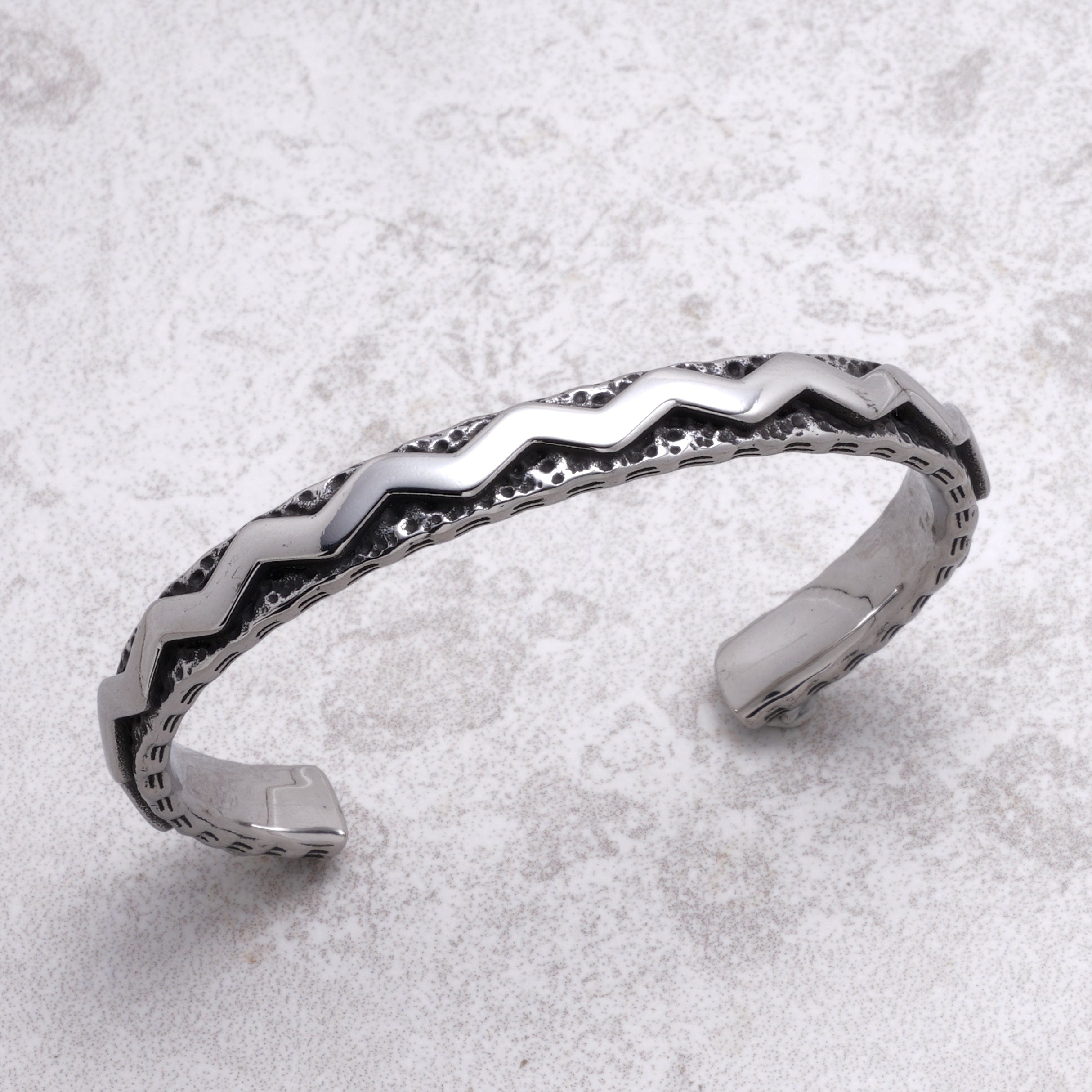 Kalifano Steel Hearts Jewelry Peakline Woven Steel Hearts Cuff SHC001-S