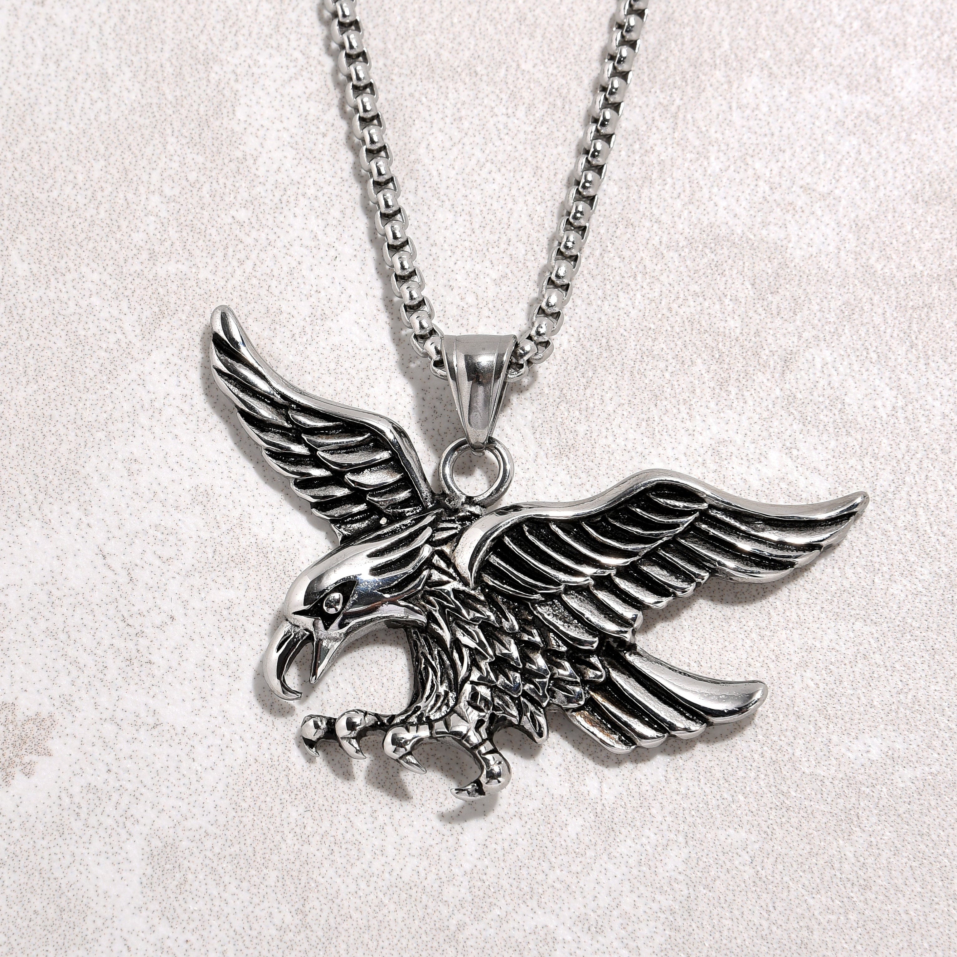 Kalifano Steel Hearts Jewelry Silver Eagle Steel Hearts Necklace SHN508-S