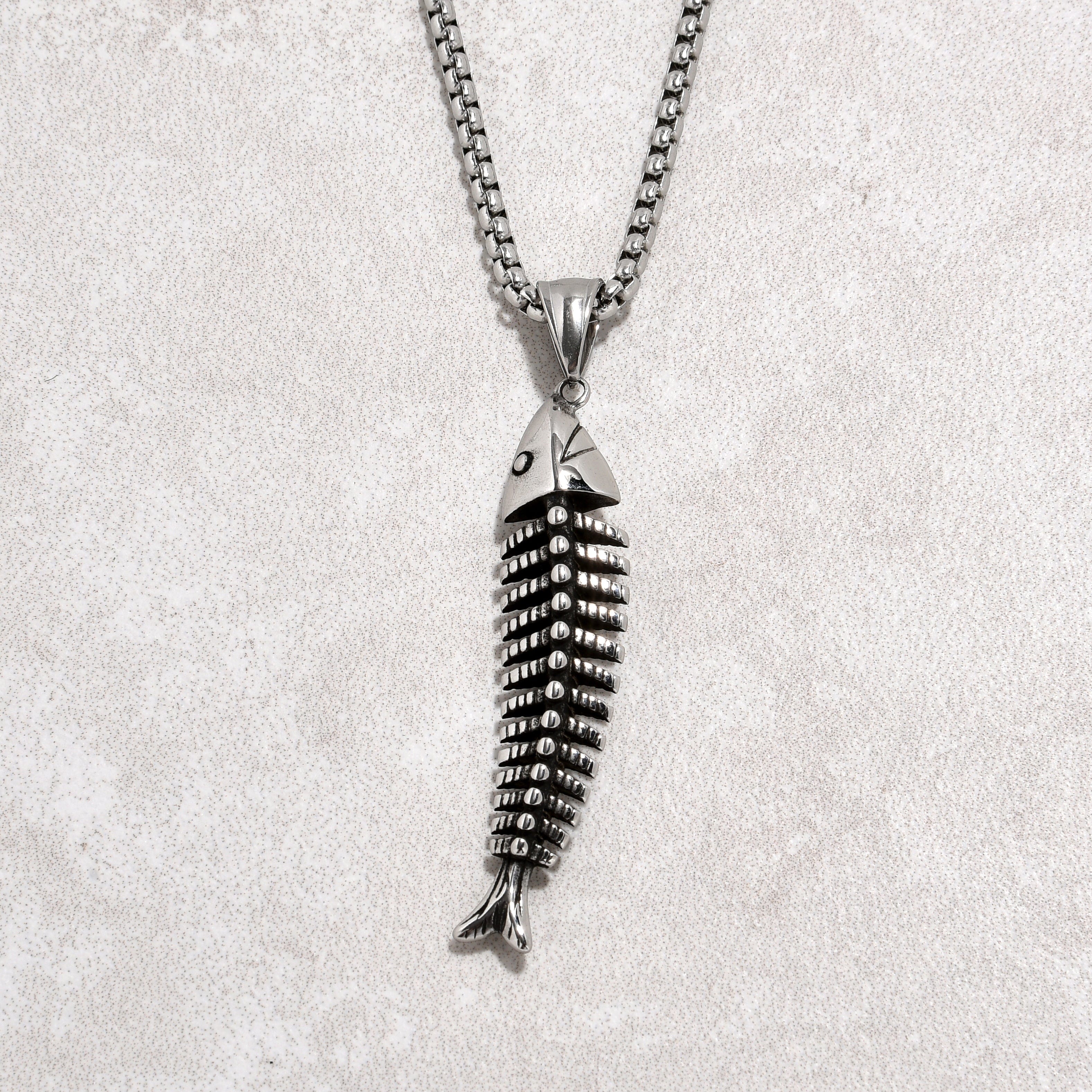 Kalifano Steel Hearts Jewelry Silver Fish Bone Steel Hearts Necklace SHN500-S