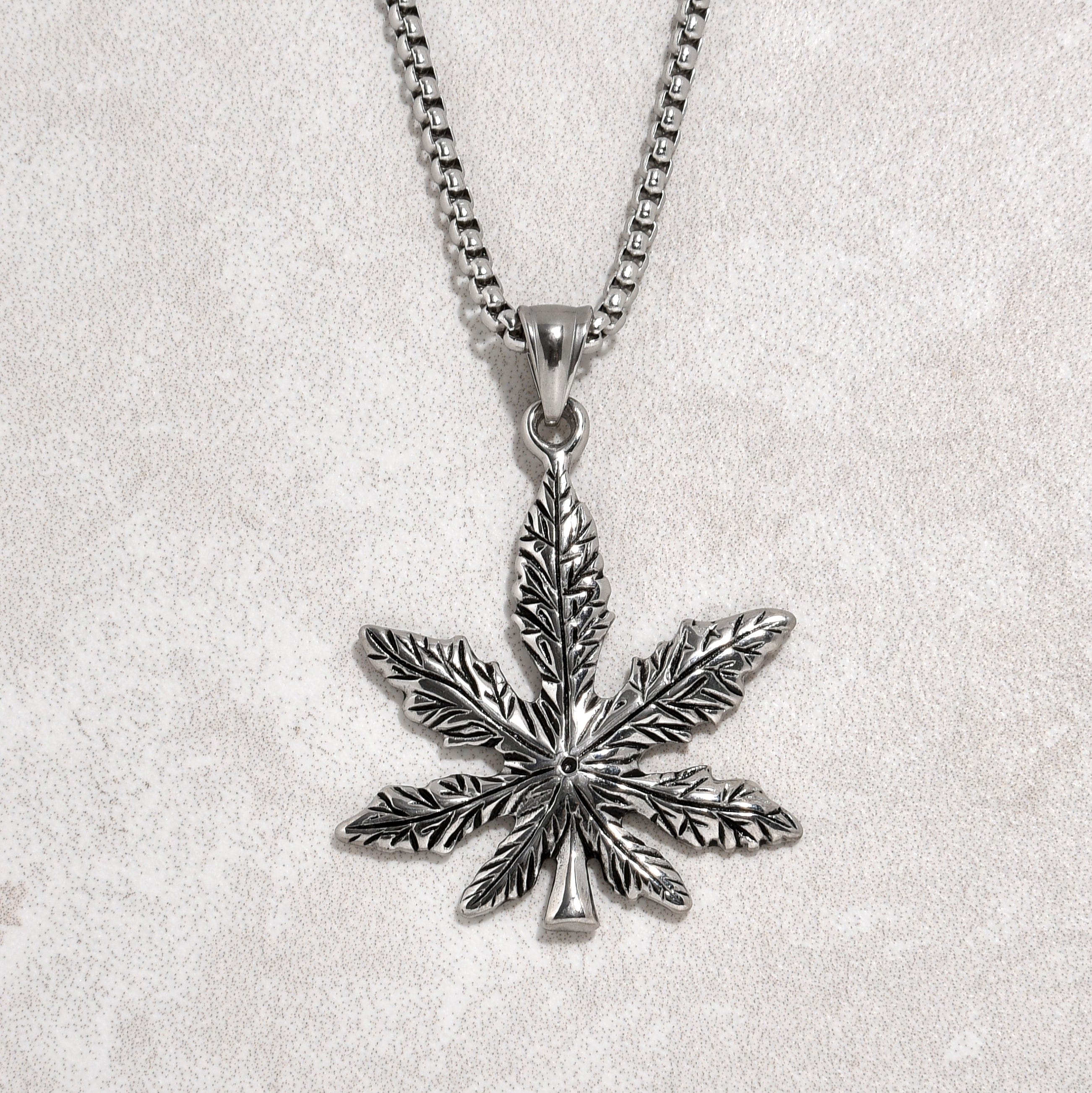 Kalifano Steel Hearts Jewelry Silver Hemp Leaf Steel Hearts Necklace SHN503-S