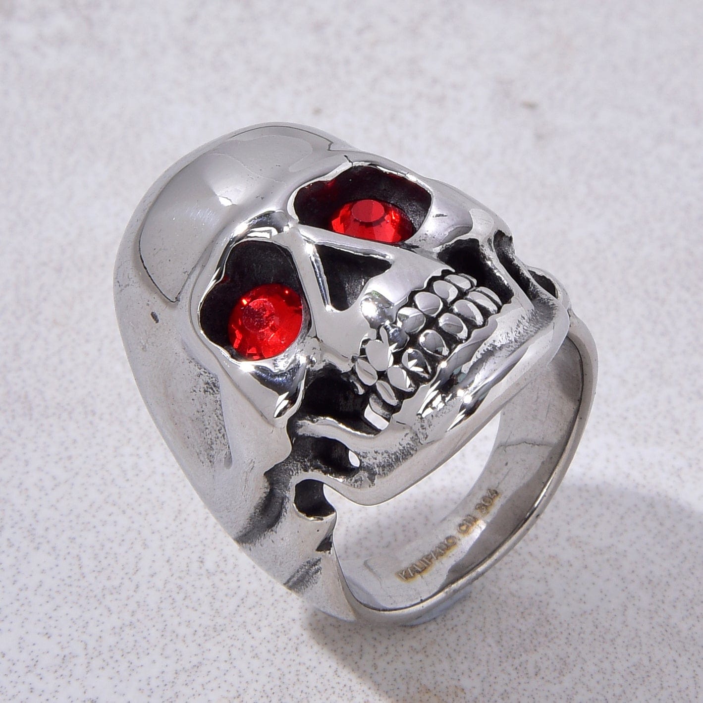 Kalifano Steel Hearts Jewelry Silver Punk Skull syn Ruby Steel Hearts Ring