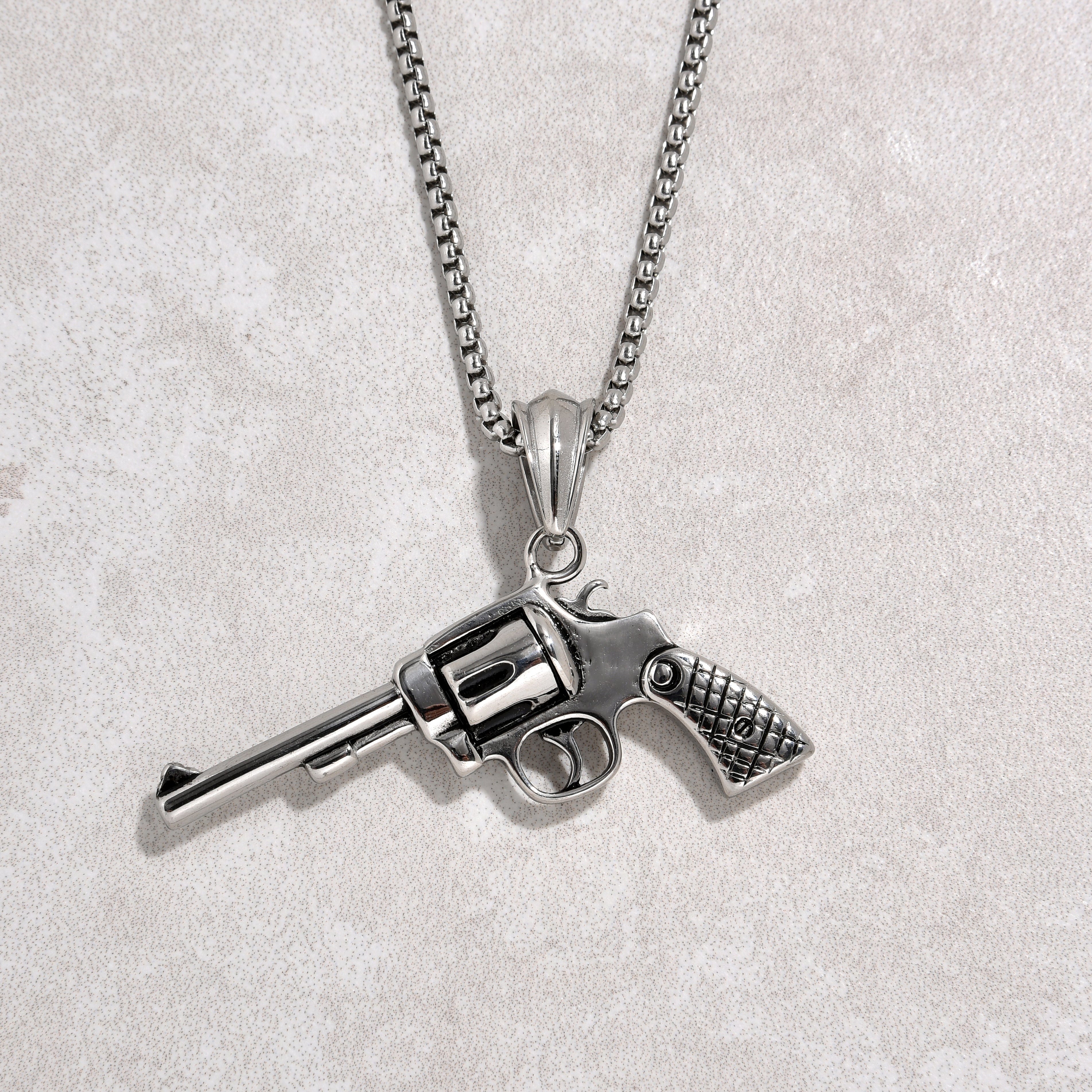 Kalifano Steel Hearts Jewelry Silver Revolver gun Steel Hearts Necklace SHN524-S