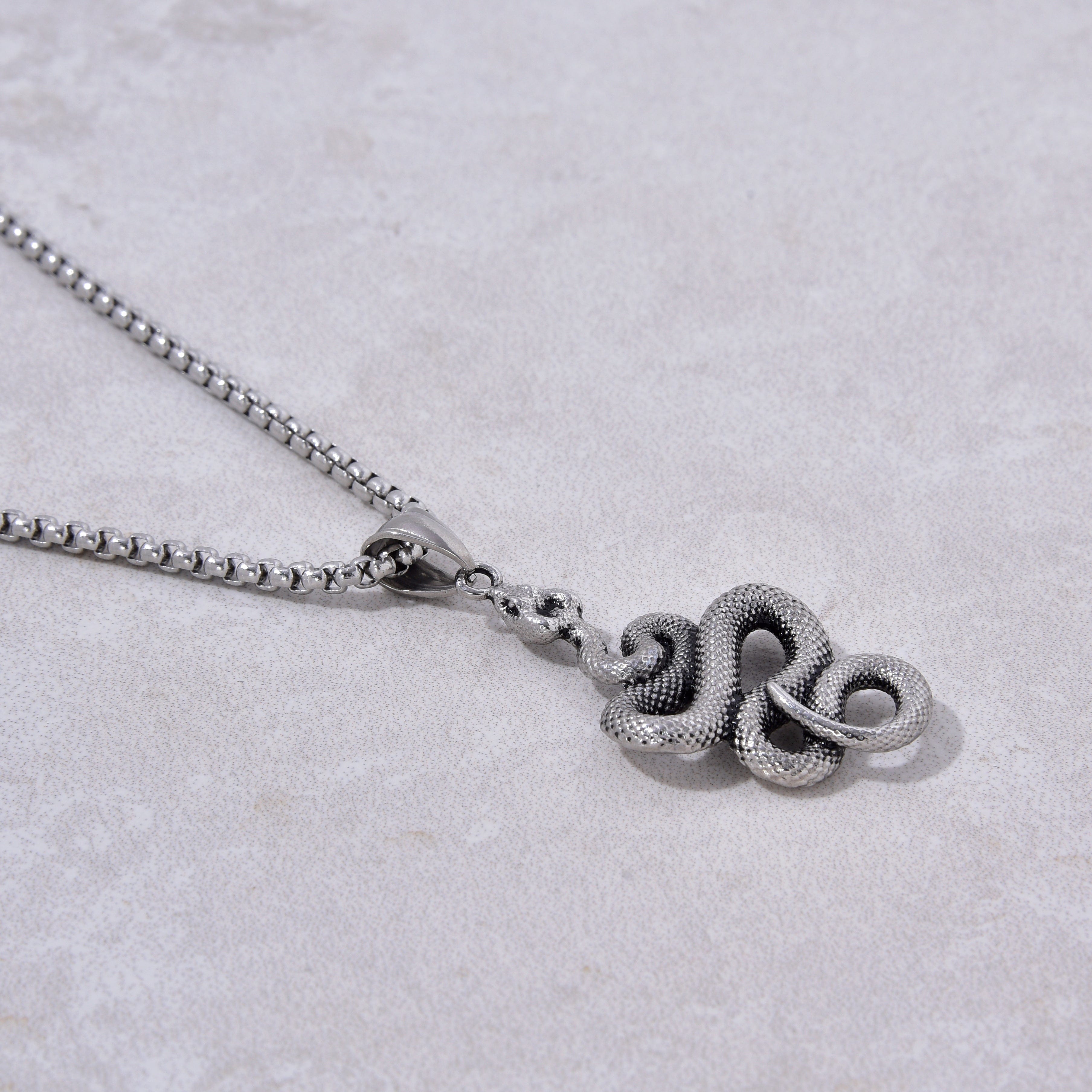 Kalifano Steel Hearts Jewelry Silver Steel Hearts Necklace SHN535-S