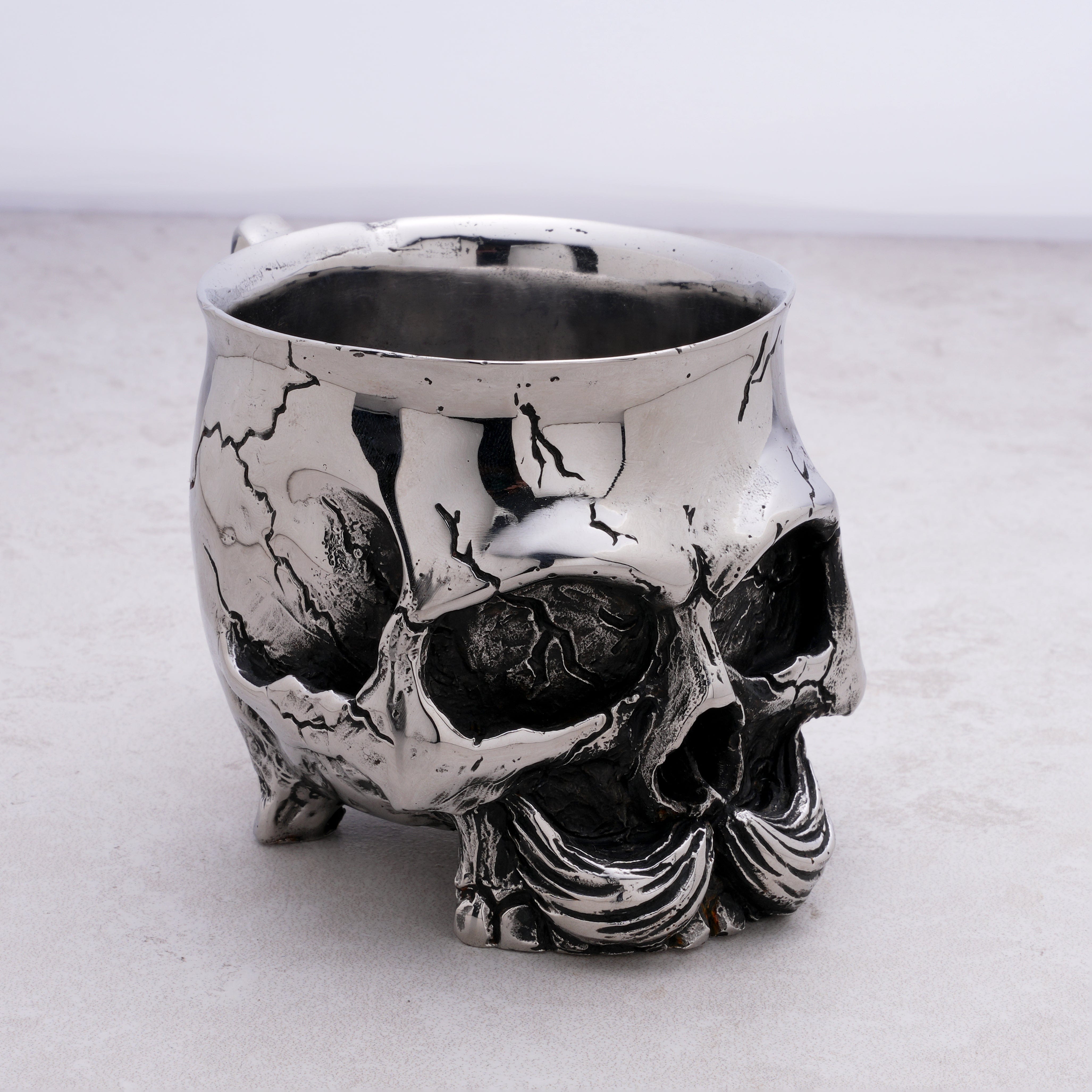 Kalifano Steel Hearts Jewelry Stainless Steel Skull engraved Cup SHCUP
