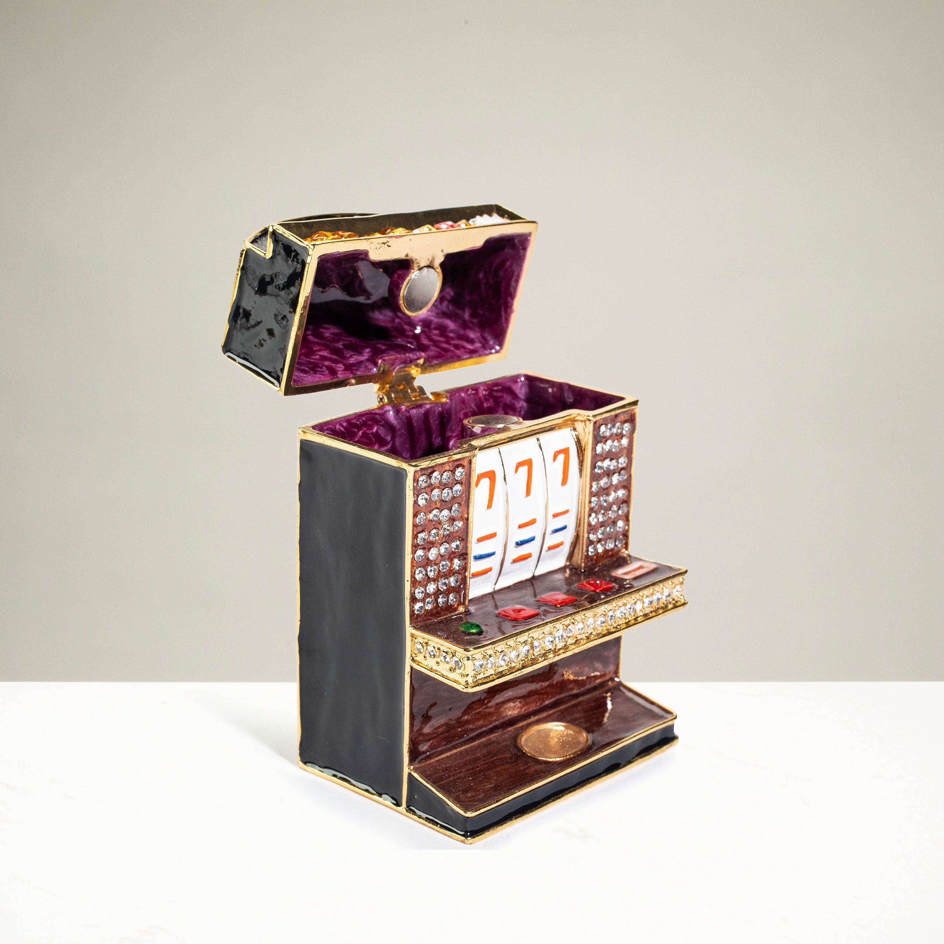 Kalifano Vanity Figurine Slot Machine Figurine Keepsake Box made with Crystals SVA-111