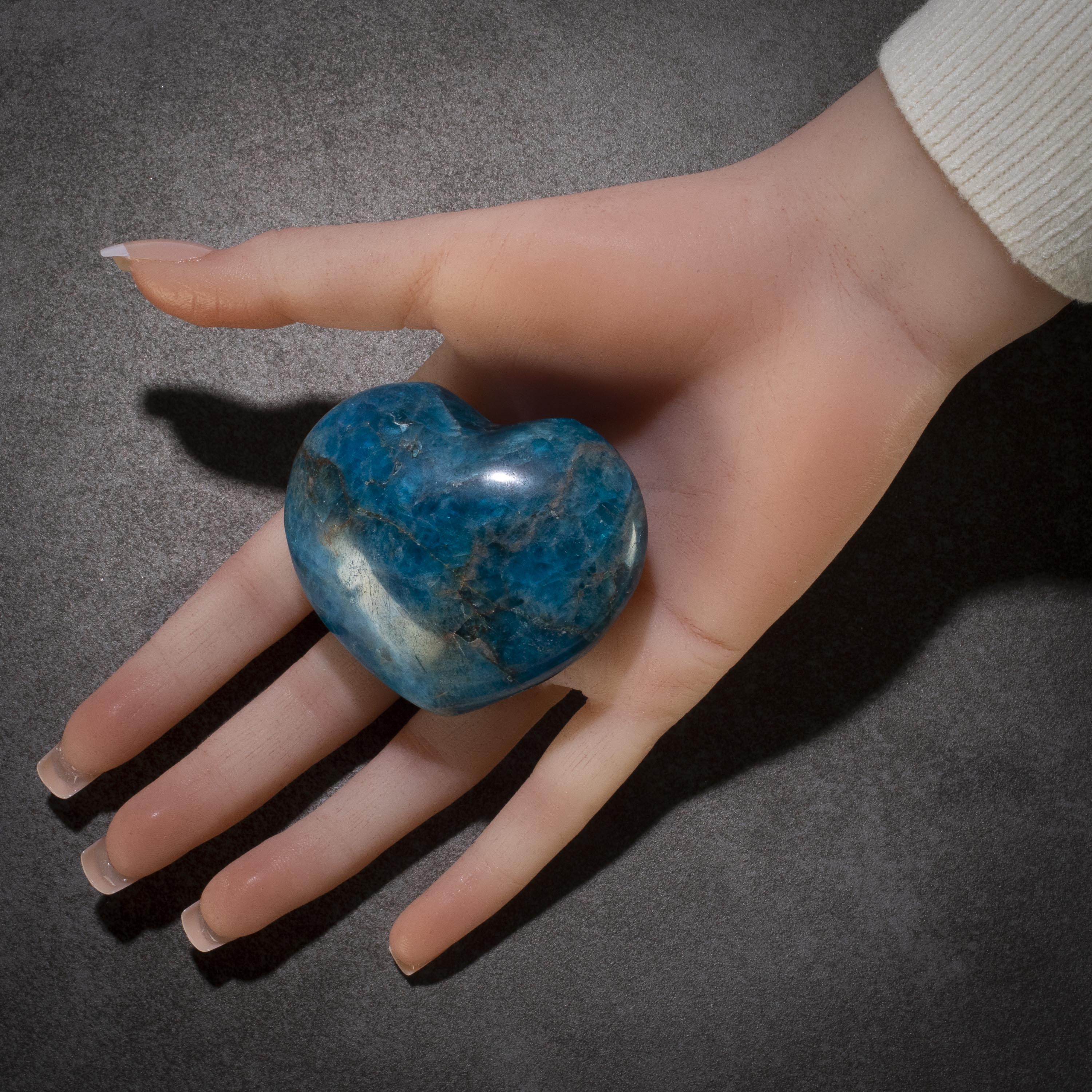 KALIFANO Blue Apatite Blue Apatite Gemstone Heart Carving 200g / 3in. GH200-AP