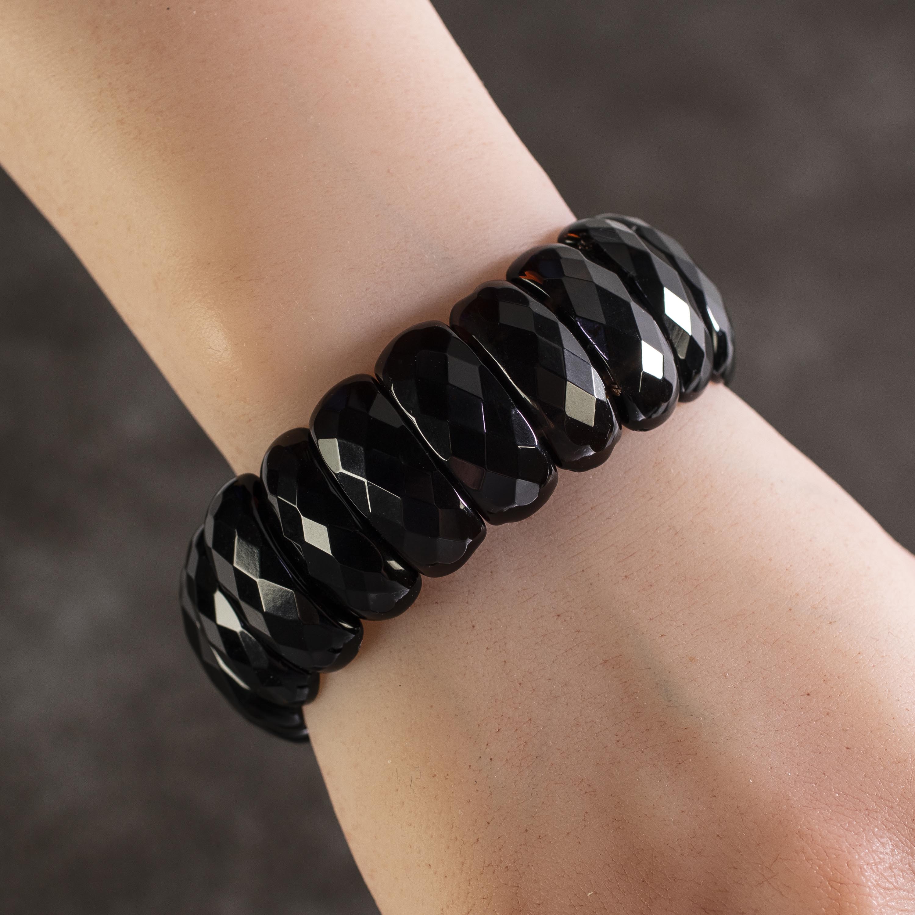 Kalifano Gemstone Bracelets Black Agate Faceted Natural Gemstone Elastic Bracelet GOLD-BGP-027