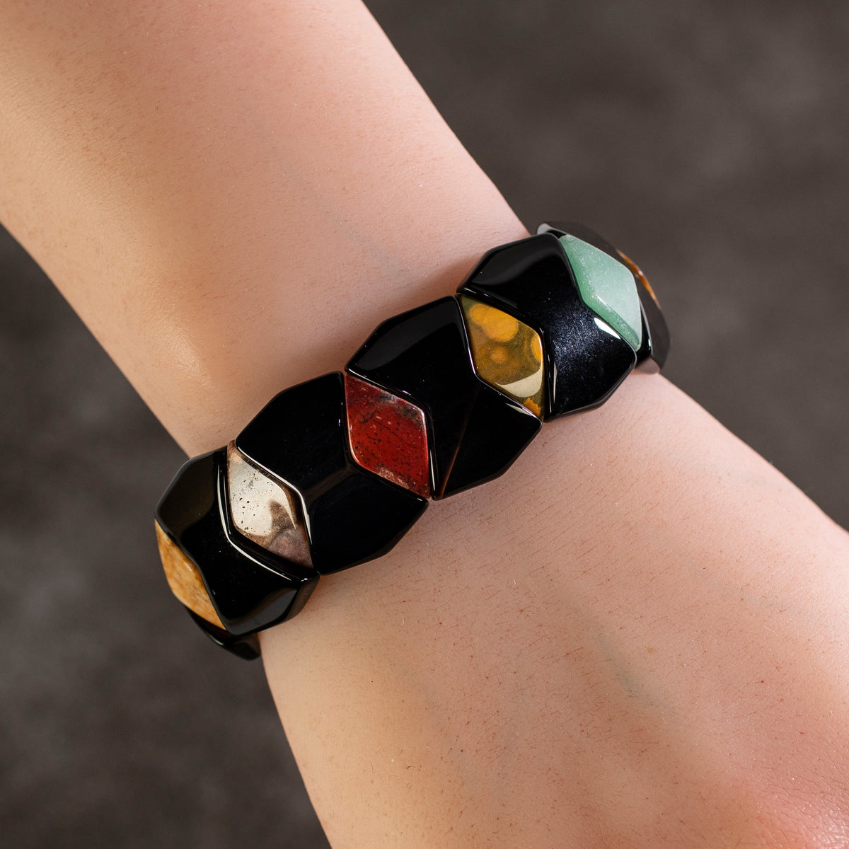 Kalifano Gemstone Bracelets Black Agate with Multi Natural Gemstone Diamond Shape Accents Natural Gemstone Elastic Bracelet GOLD-BGP-029