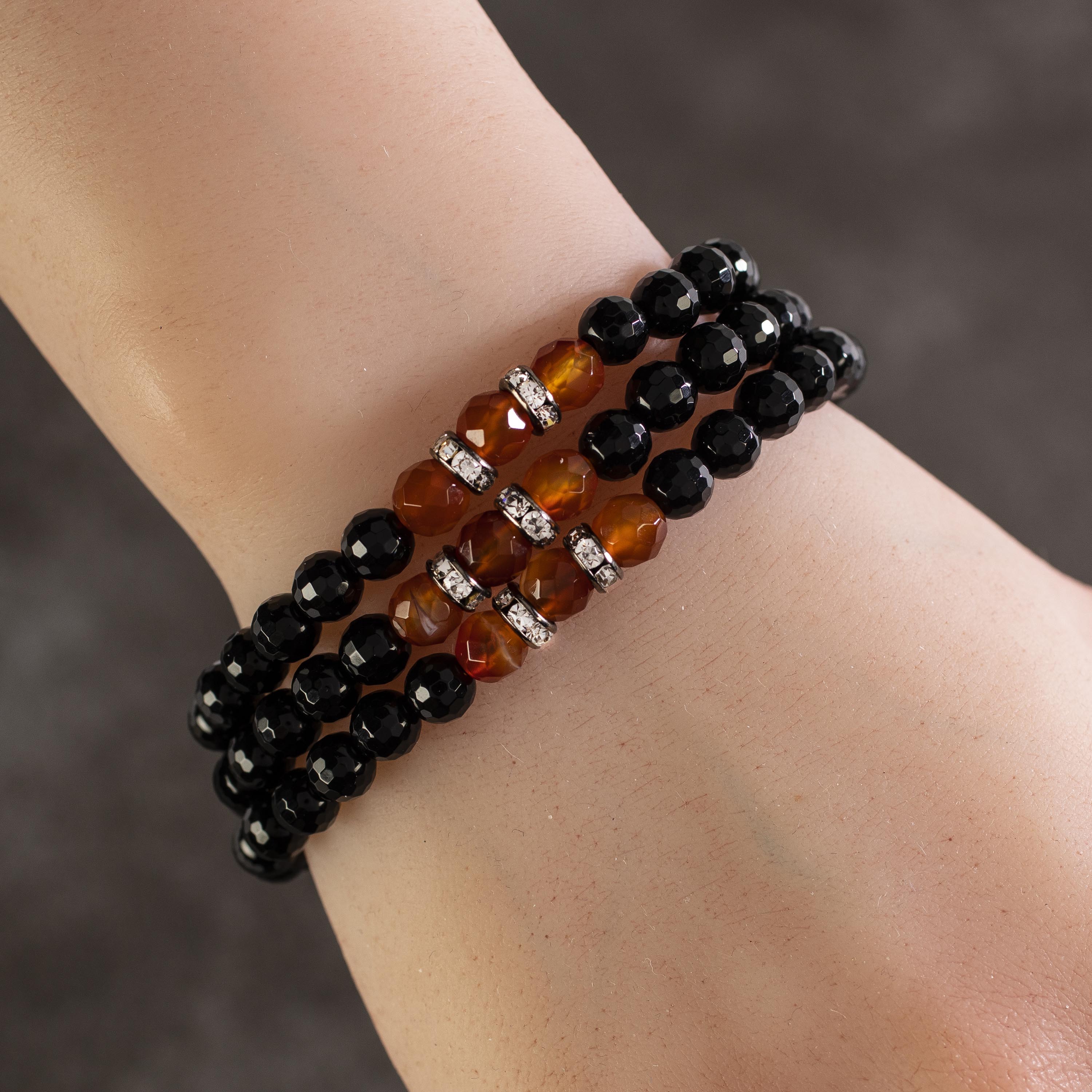 Kalifano Gemstone Bracelets Faceted Black Agate 6mm Beads with Carnelian and Crystal Accent Beads Triple Wrap Elastic Gemstone Bracelet WHITE-BGI3-058