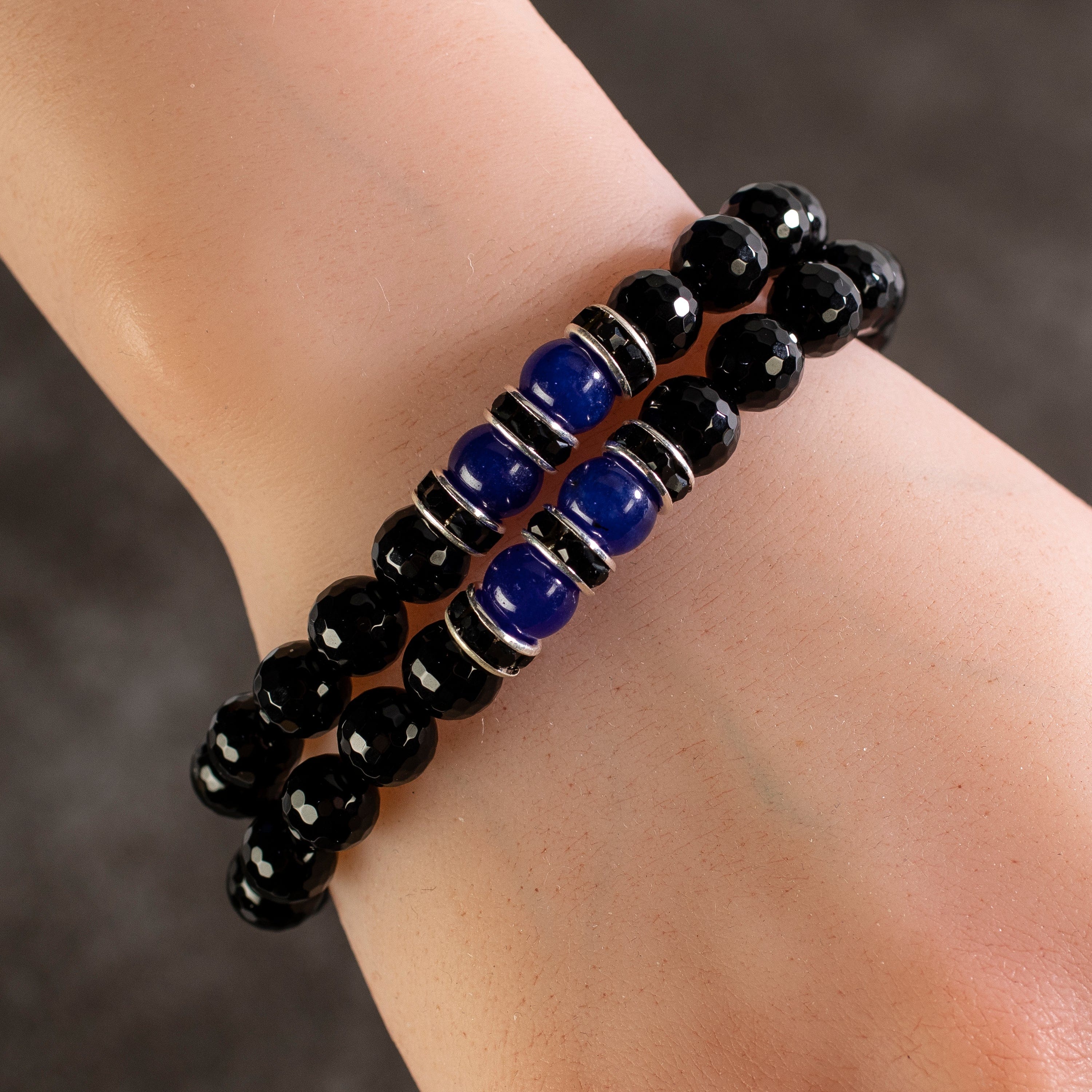 Kalifano Gemstone Bracelets Faceted Black Agate 8mm Beads with Lapis and Black & Silver Accent Beads Double Wrap Elastic Gemstone Bracelet WHITE-BGI2-002