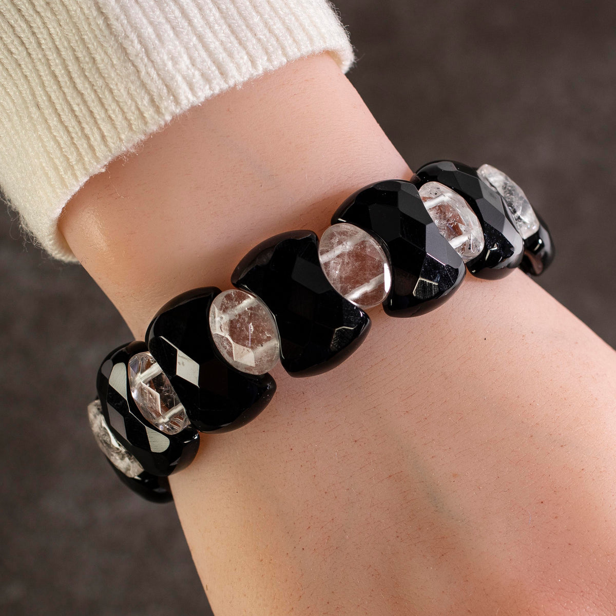 Kalifano Gemstone Bracelets Faceted Black Agate with Quartz Oval Accents Natural Gemstone Elastic Bracelet PLAT-BGP-015