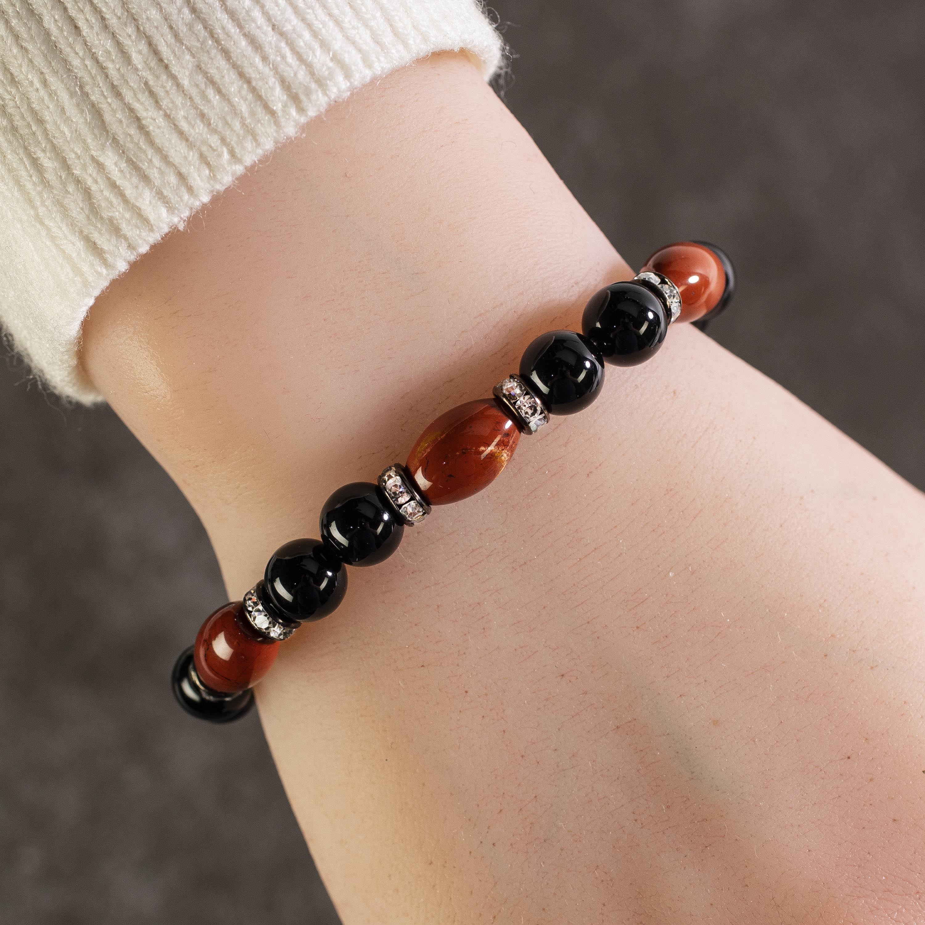 Kalifano Gemstone Bracelets Round Black Agate and Oval Carnelian Gemstone Bead Elastic Braceletwith Crystal Accent Beads WHITE-BGP-024