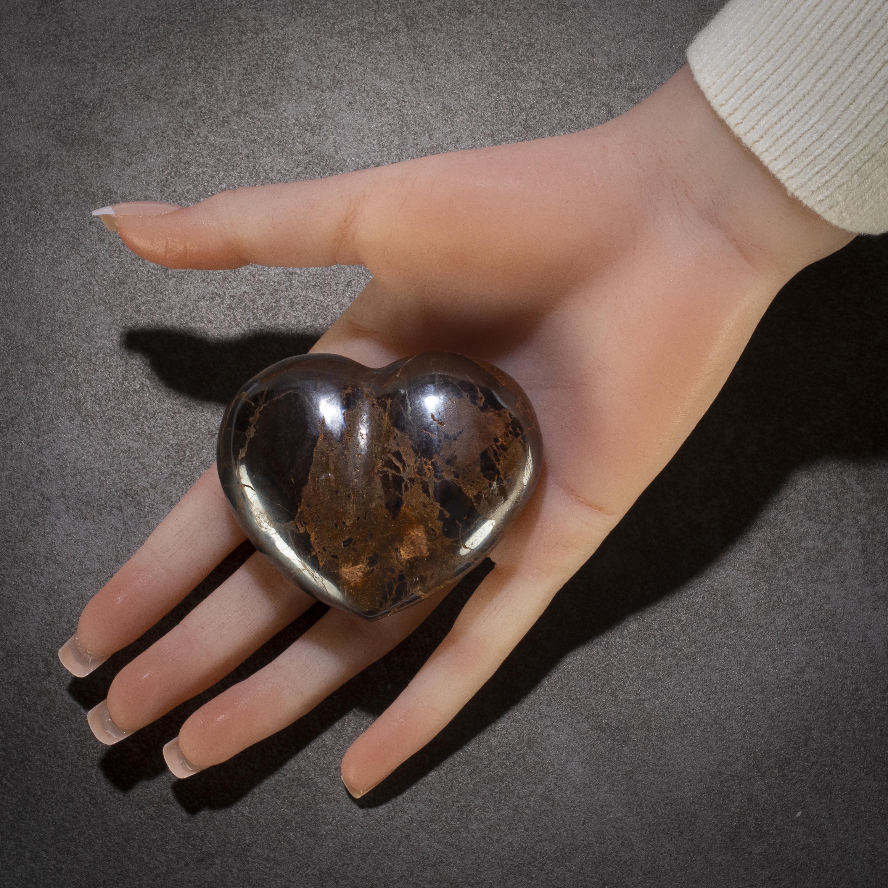 Kalifano Gemstone Carvings Hematite Gemstone Heart Carving GH200-HM