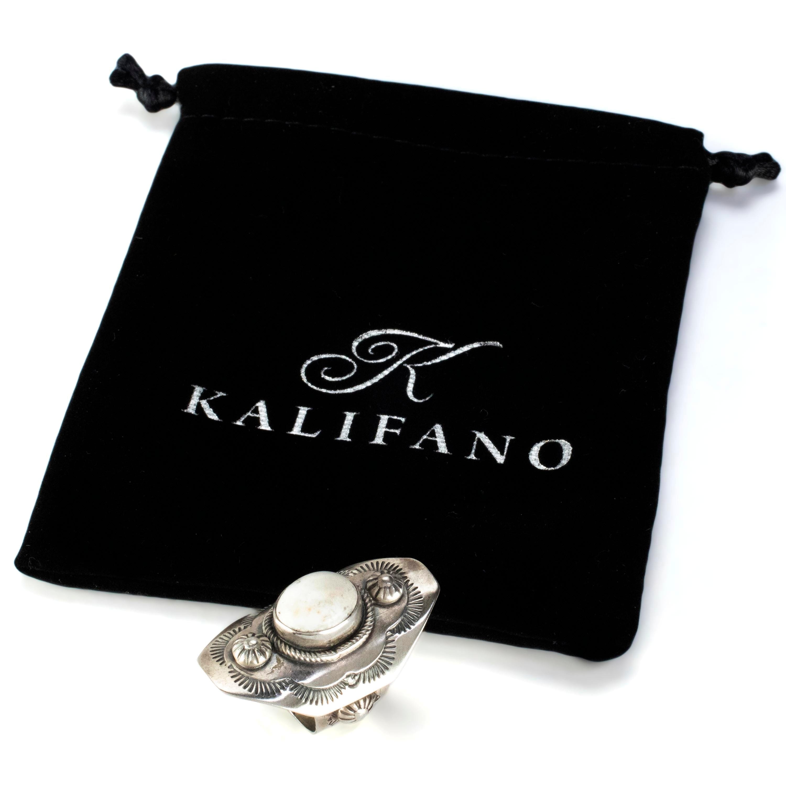 Kalifano Native American Jewelry Bobby Johnson Navajo White Buffalo USA Native American Made 925 Sterling Silver Ring