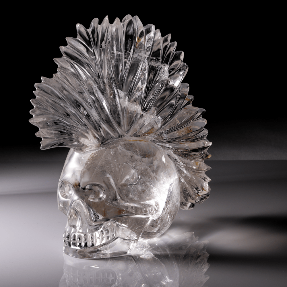 Kalifano One of a kind CARV24000.002 - Mohawk Skull Masterpiece Quartz CarvingBrazil - 3,230 grams CARV24000.002