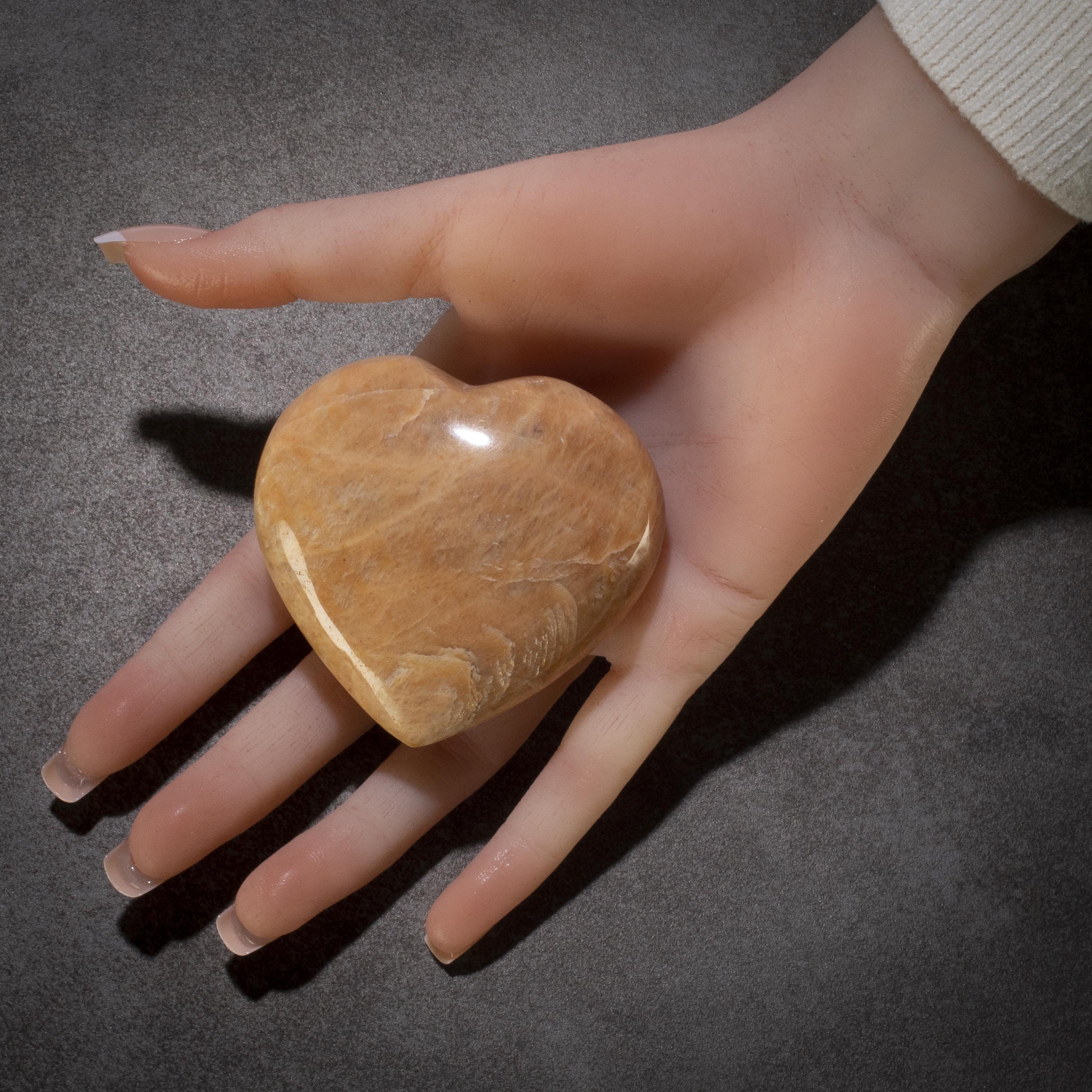 KALIFANO Peach Moonstone Peach Moonstone Gemstone Heart Carving 160g / 3in. GH200-PM