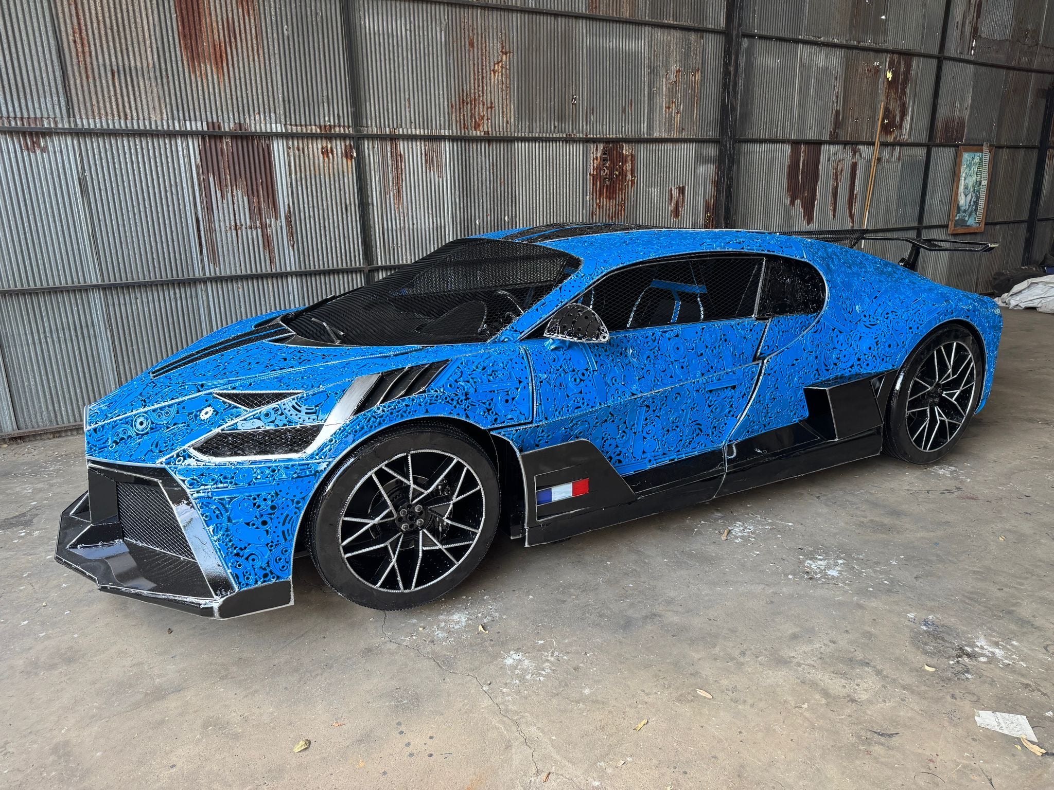 Bugatti Chiron Inspired Recycled Metal Sculpture 1,000kgs - 500cm