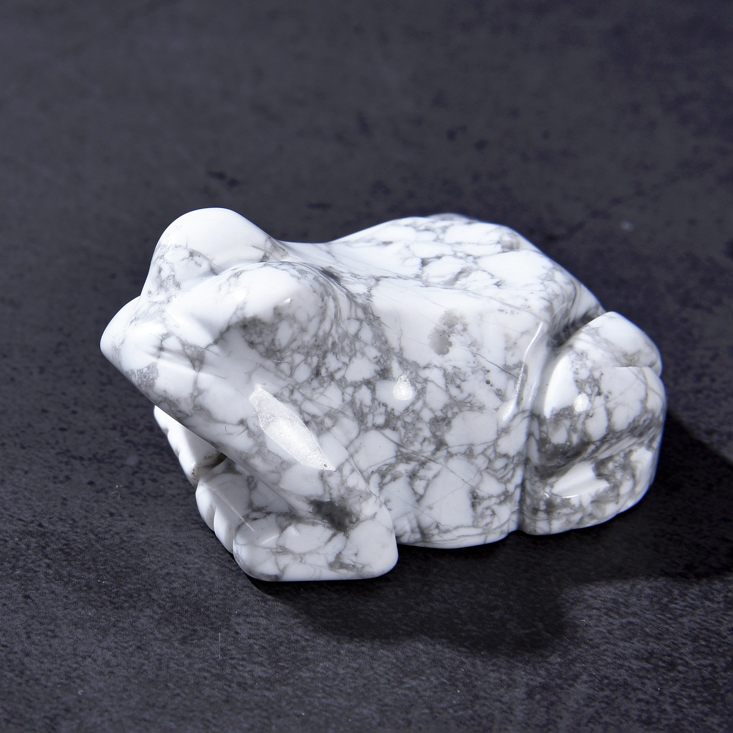 2" Howlite Frog Natural Gemstone Carving