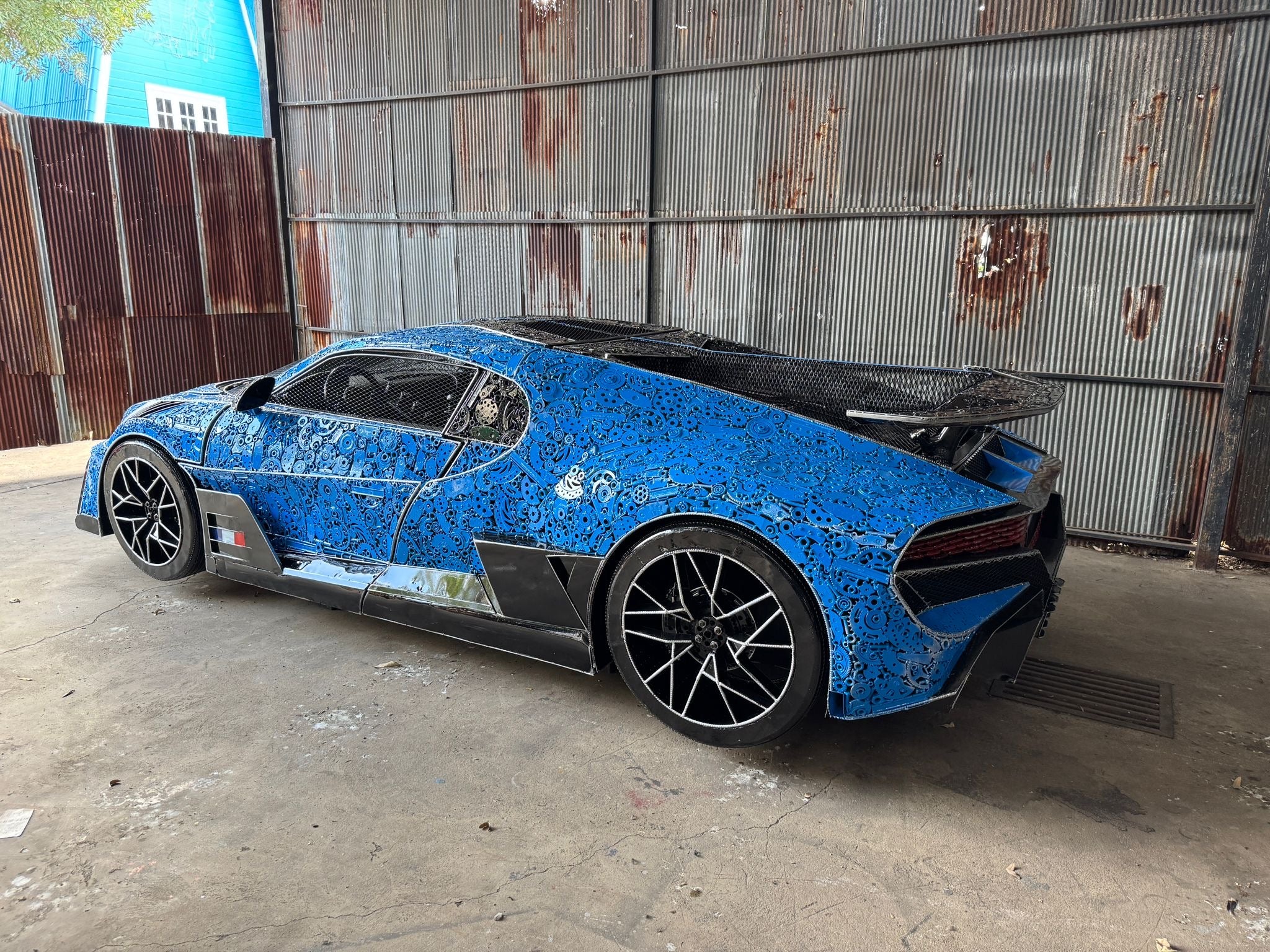 Bugatti Chiron Inspired Recycled Metal Sculpture 1,000kgs - 500cm