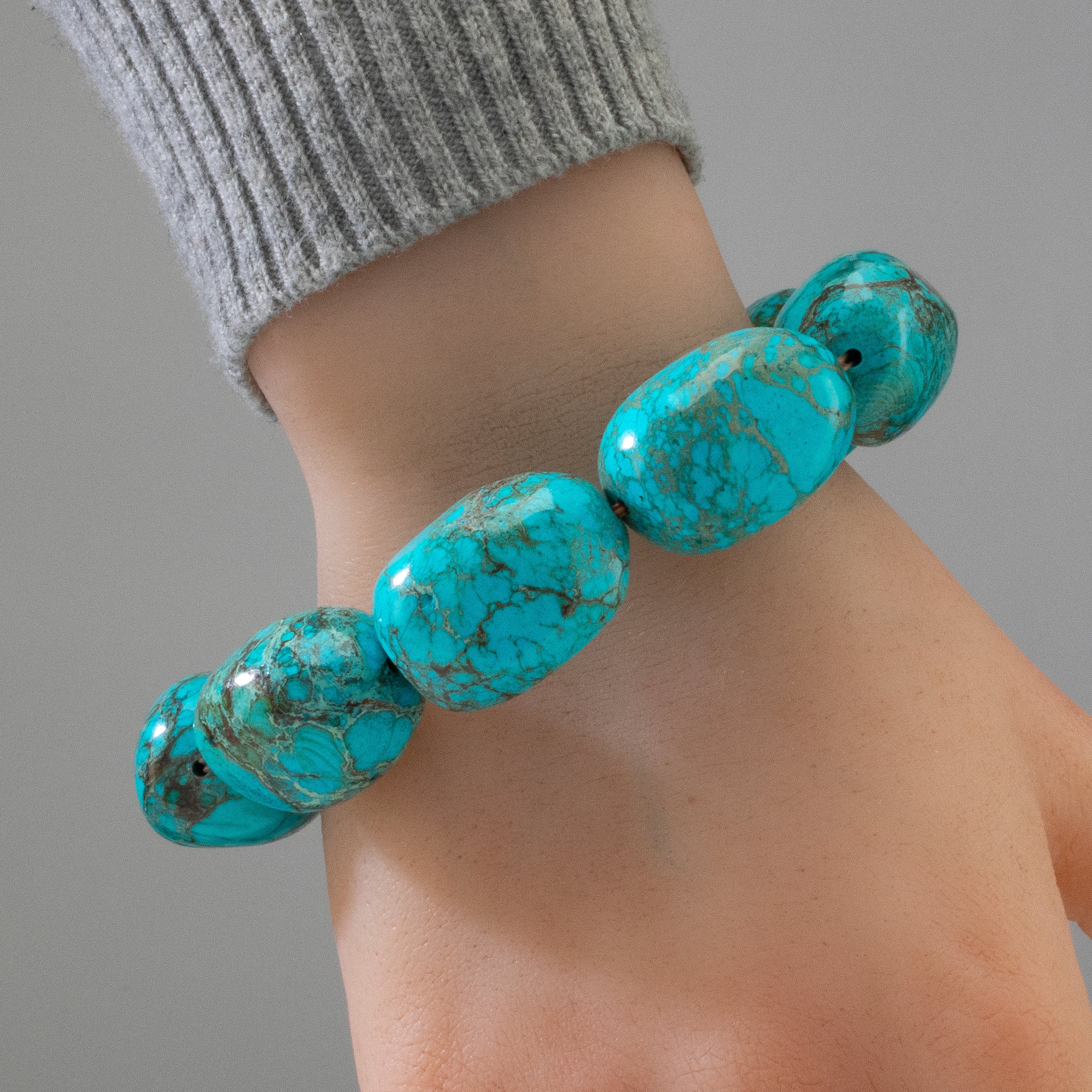 King Howlite Turquoise Bracelet - 25 MM