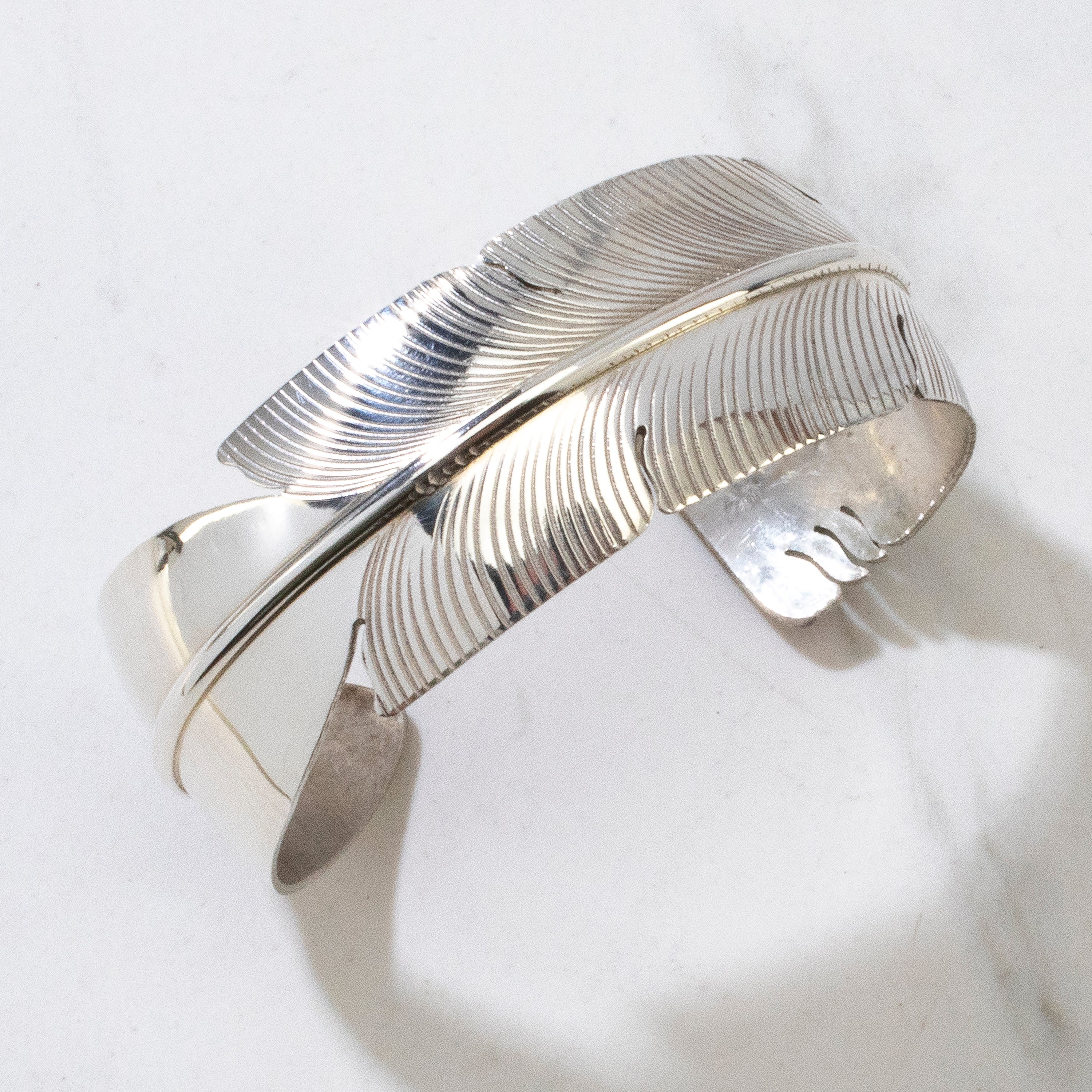 Navajo Feather USA Native American Made 925 Sterling Silver Cuff