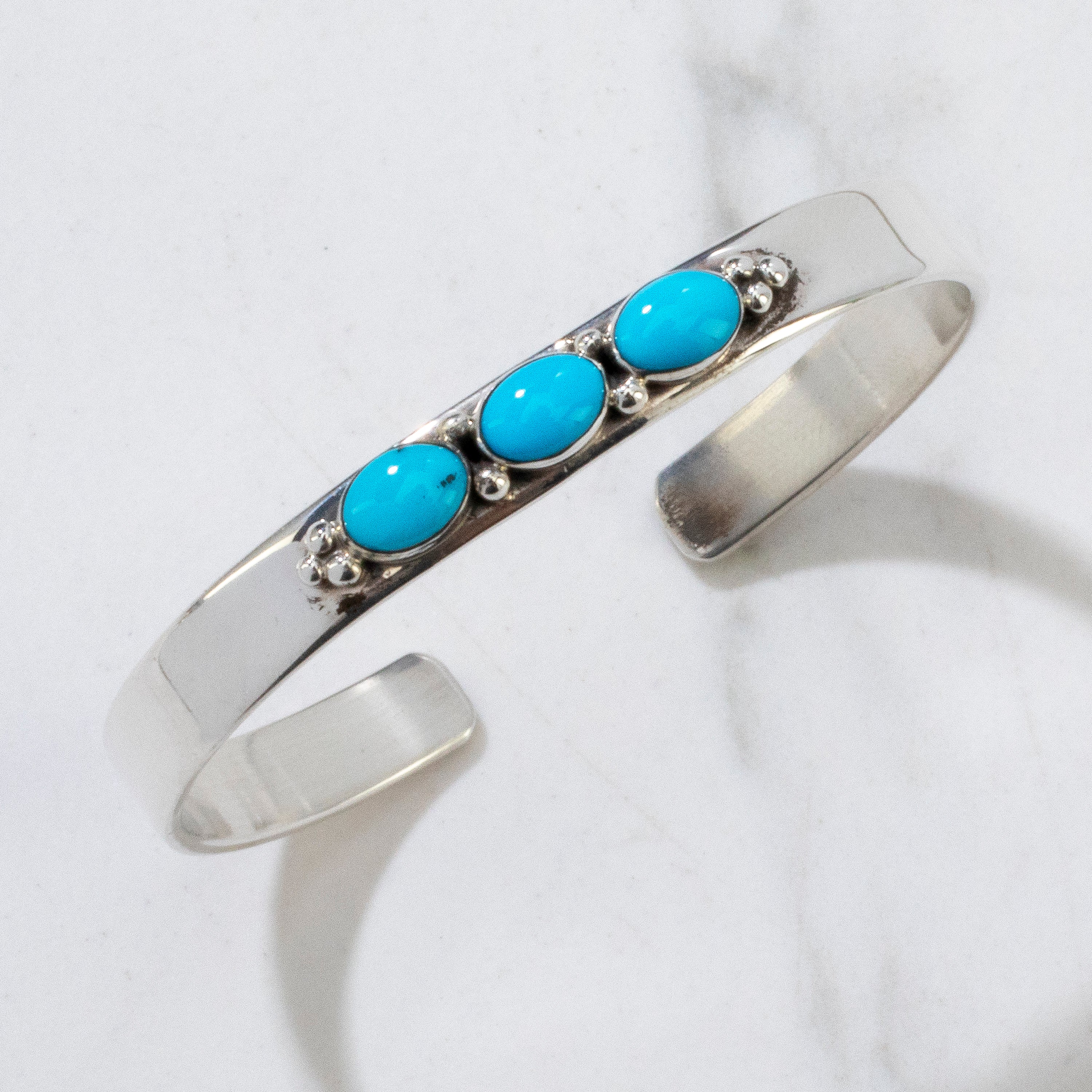 Sleeping Beauty Turquoise Navajo USA Native American Made 925 Sterling Silver Cuff