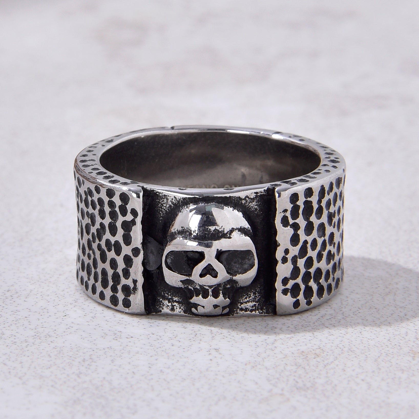 Silver Skull Steel Hearts Ring