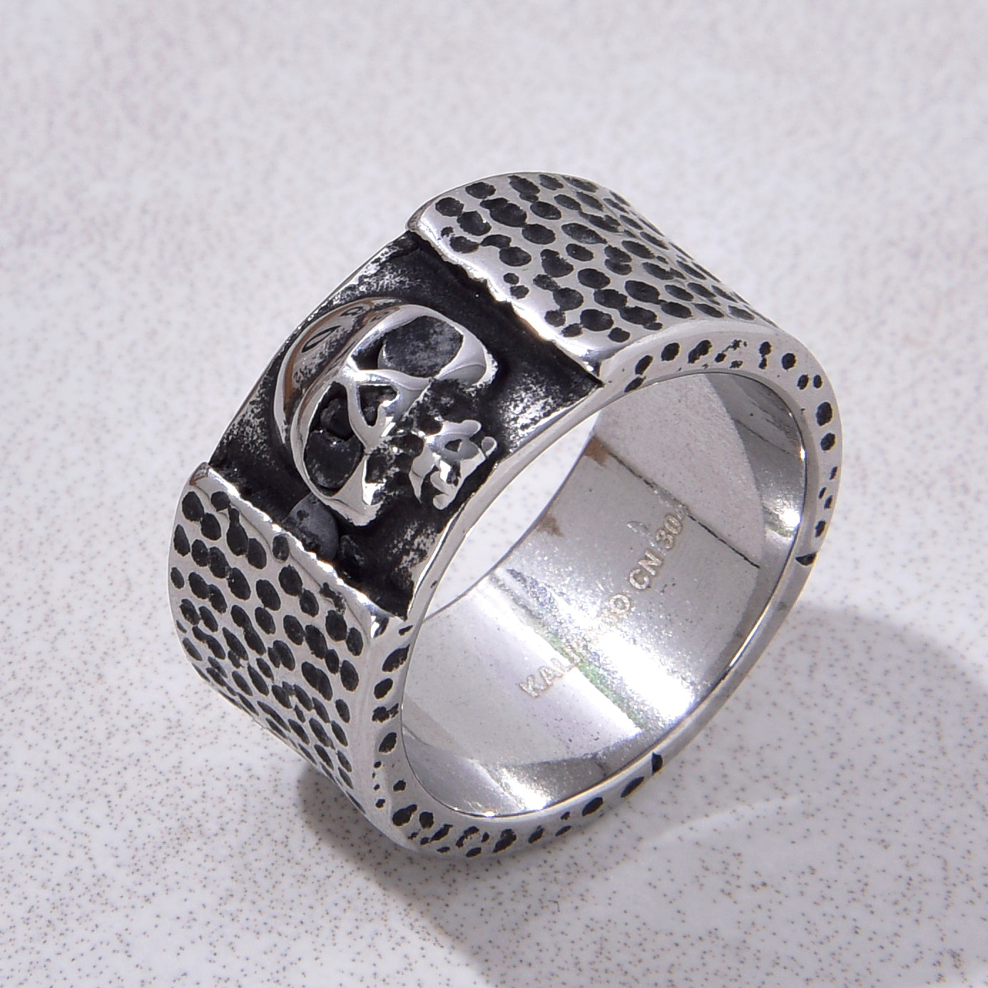 Silver Skull Steel Hearts Ring