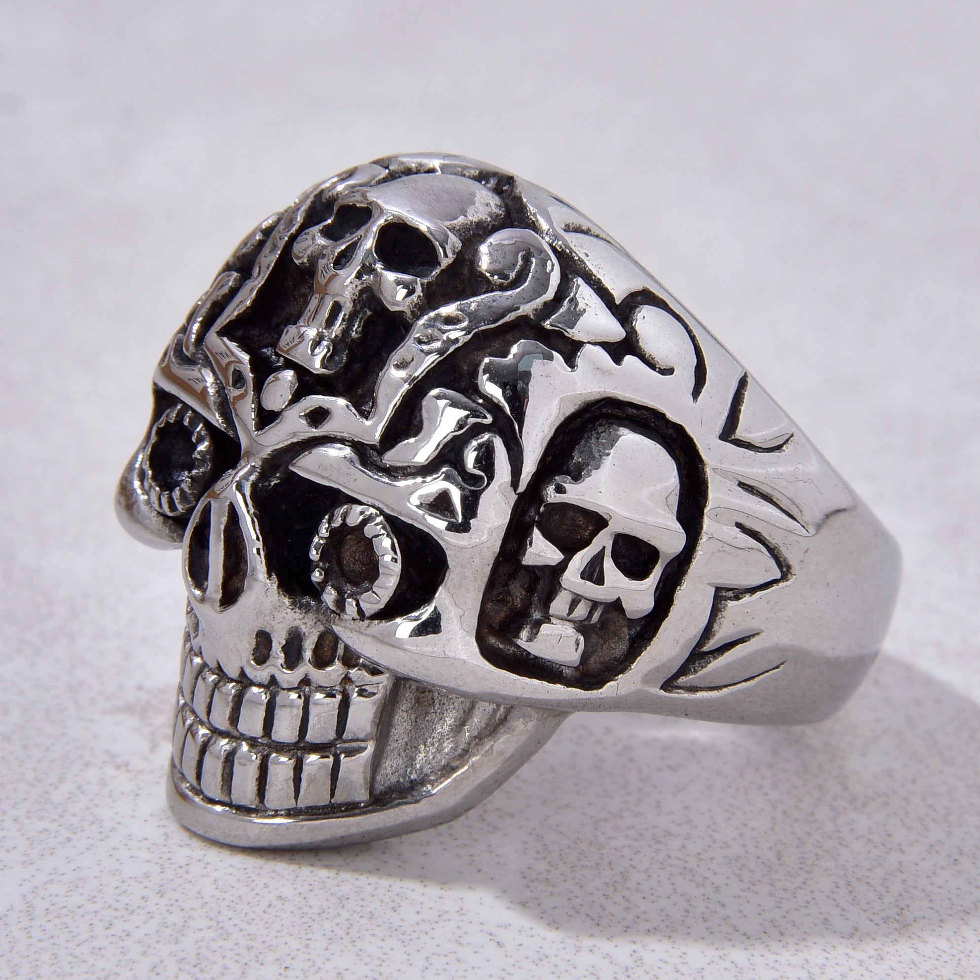 Silver Punk Carved Skull Steel Hearts Ring