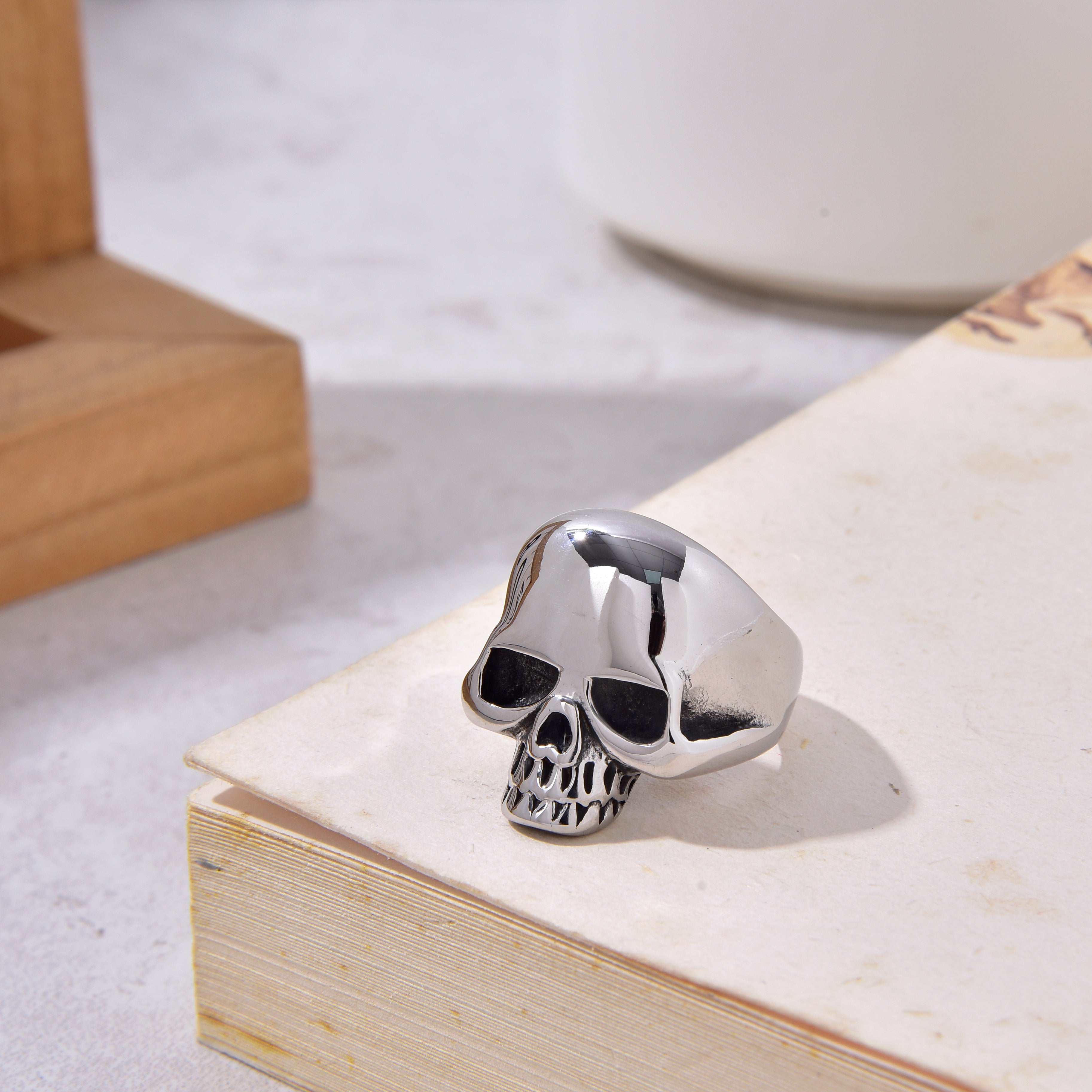 Silver Skull Steel Hearts Ring