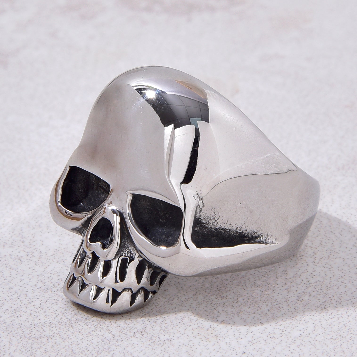 Silver Skull Steel Hearts Ring