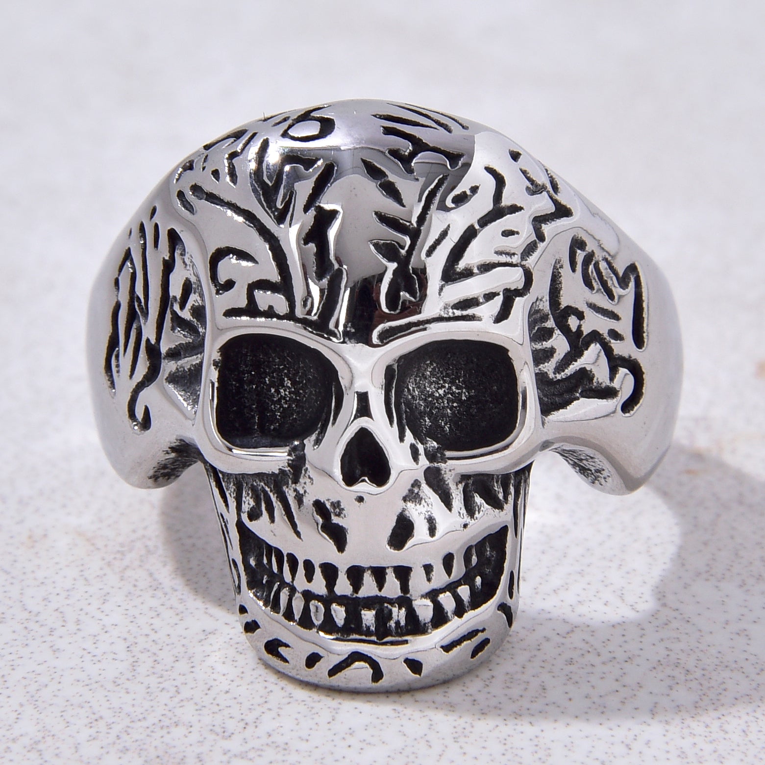 Silver Skull Steel Hearts Ring