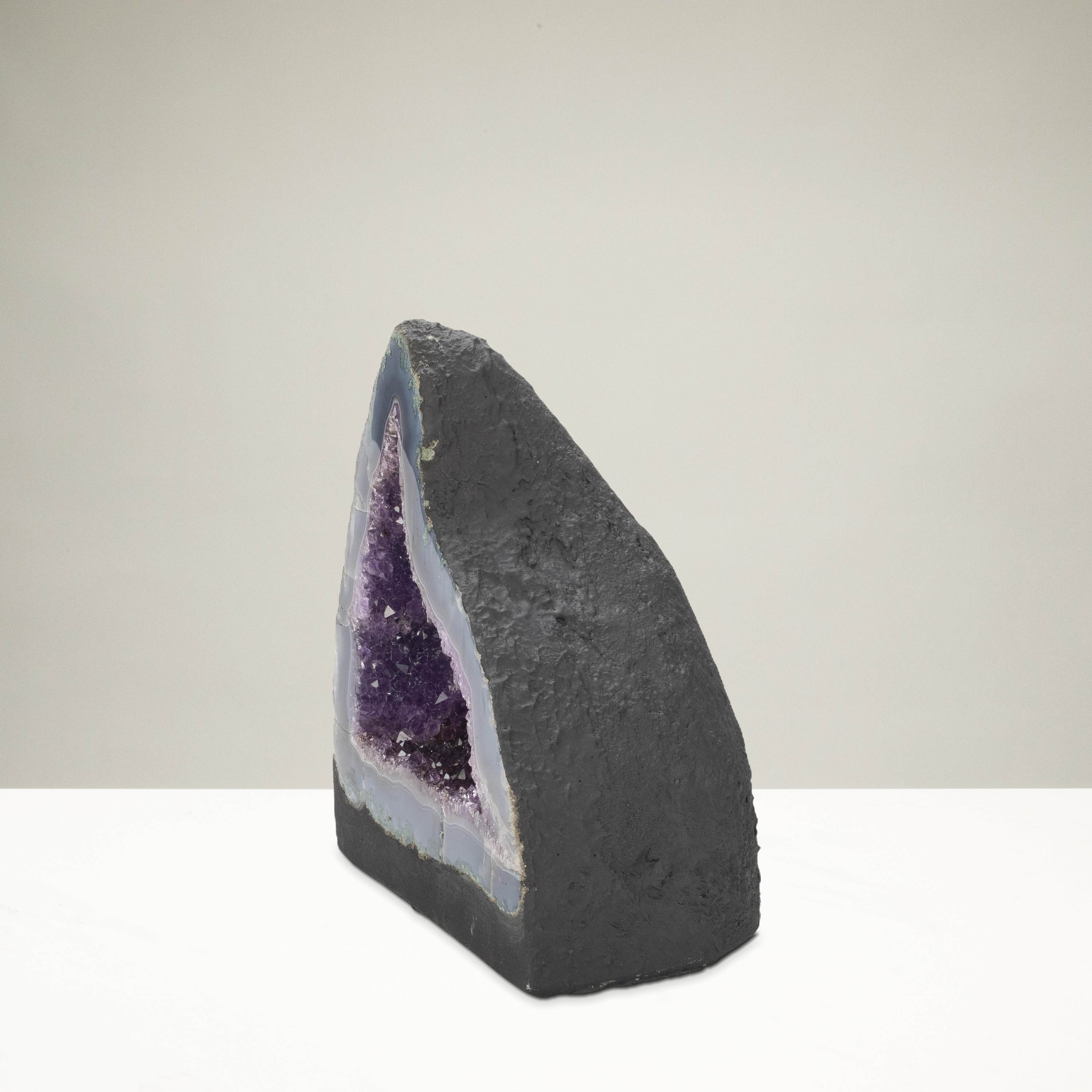 Kalifano Amethyst Amethyst Geode Cathedral - 11.5" / 23 lbs BAG3600.019