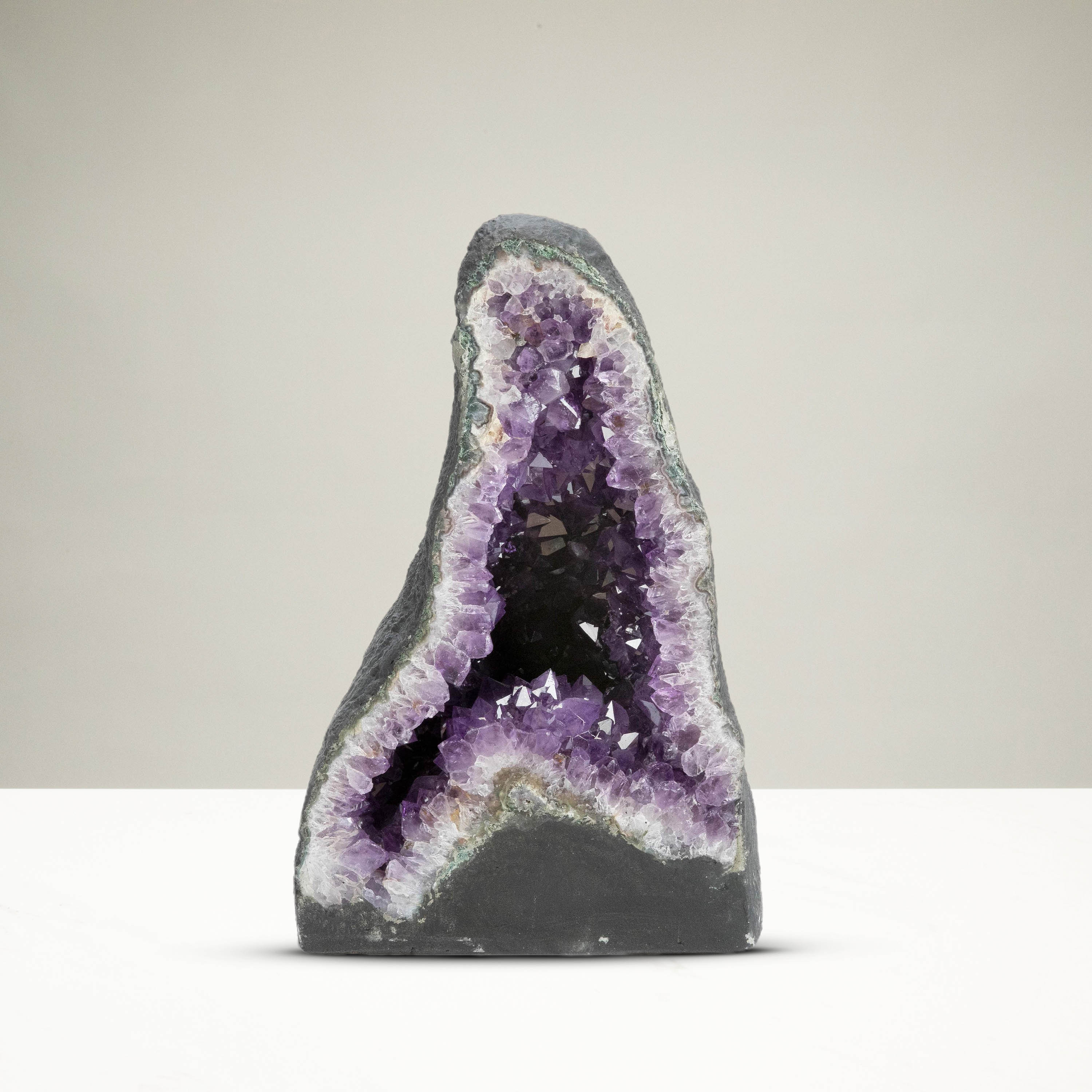 Kalifano Amethyst Amethyst Geode Cathedral - 18" / 63 lbs BAG10000.006