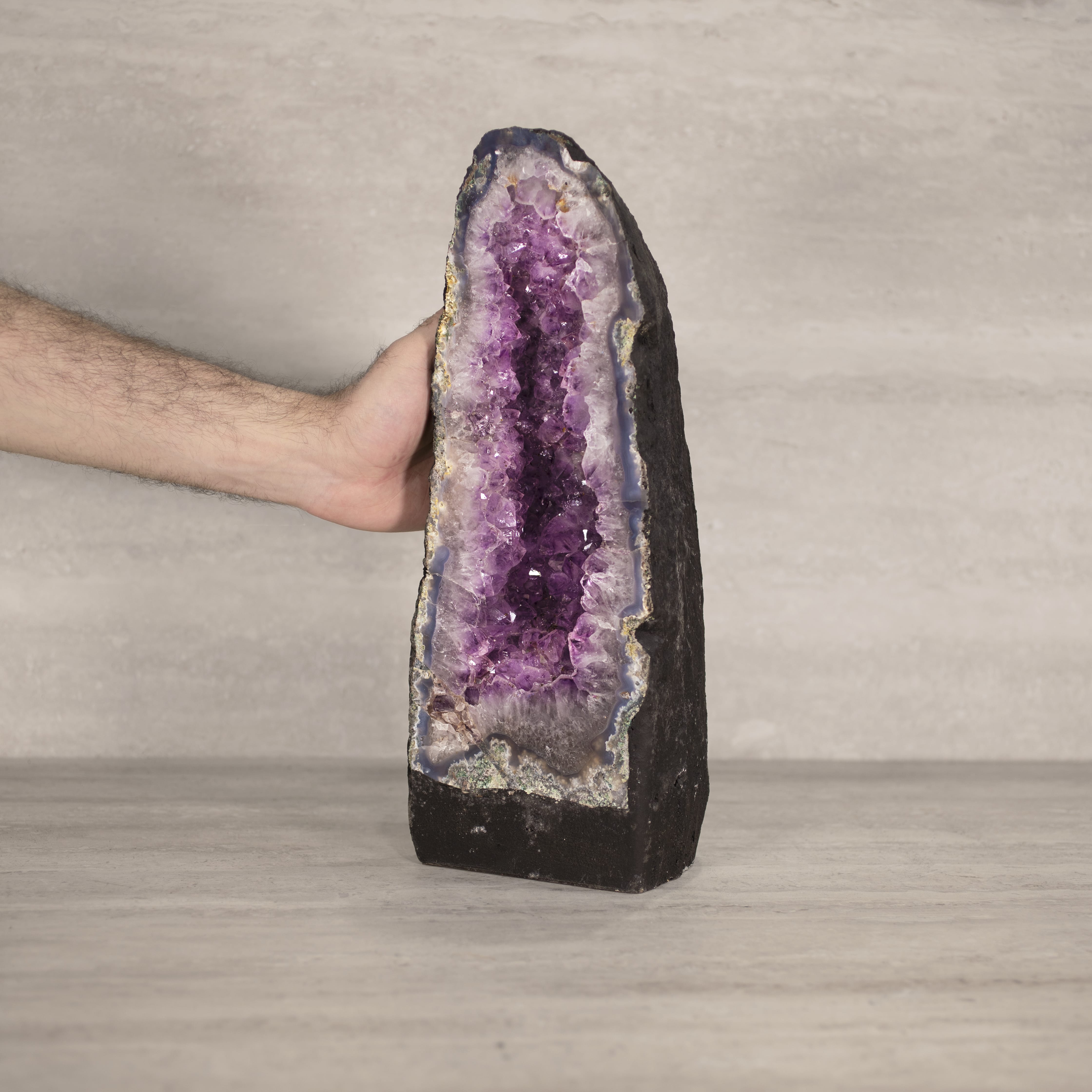 Kalifano Amethyst Amethyst Geode Cathedral from Brazil - 16.25" / 24 lbs BAG3200.017