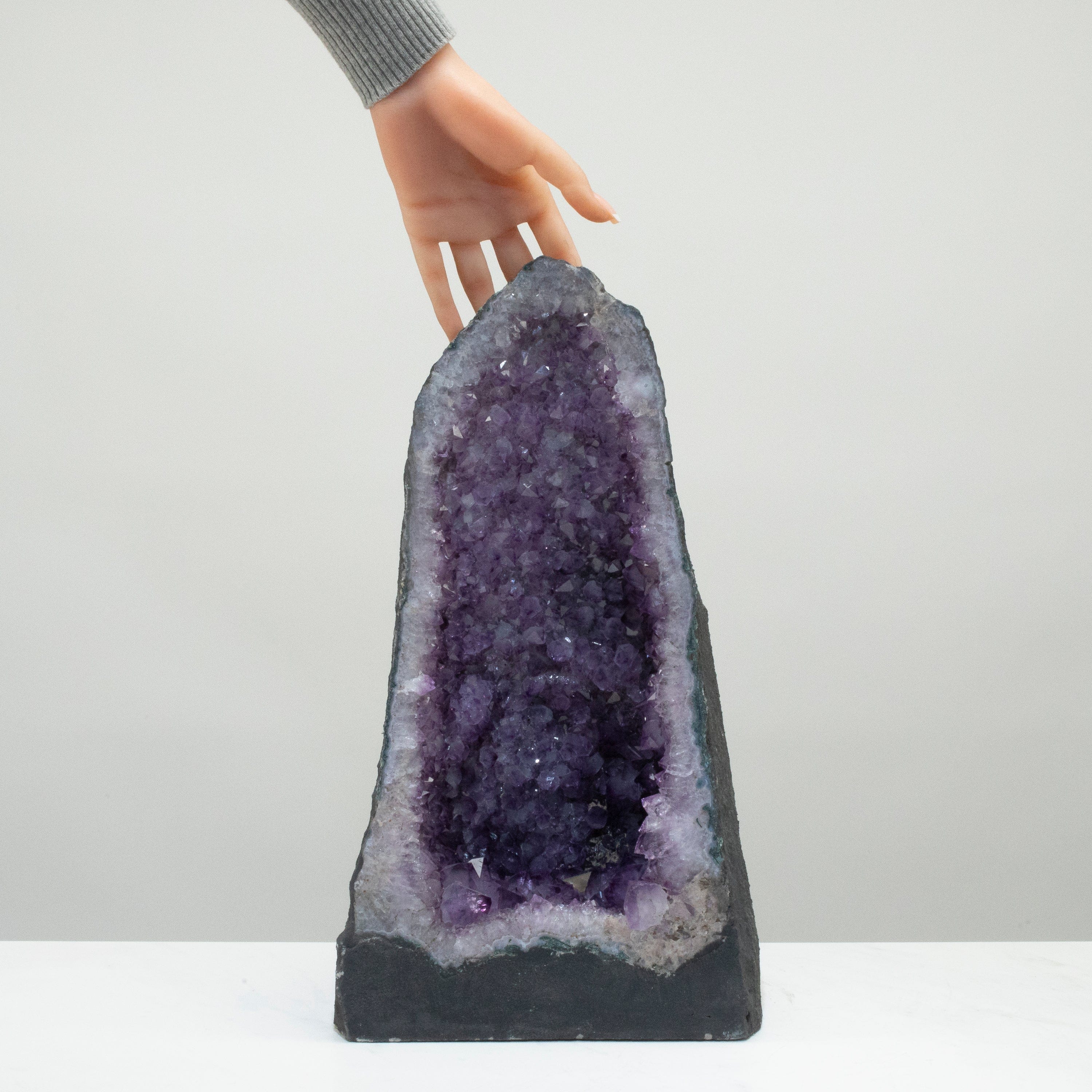 Kalifano Amethyst Amethyst Geode Cathedral from Brazil - 16" / 29.5 lbs BAG5000.003